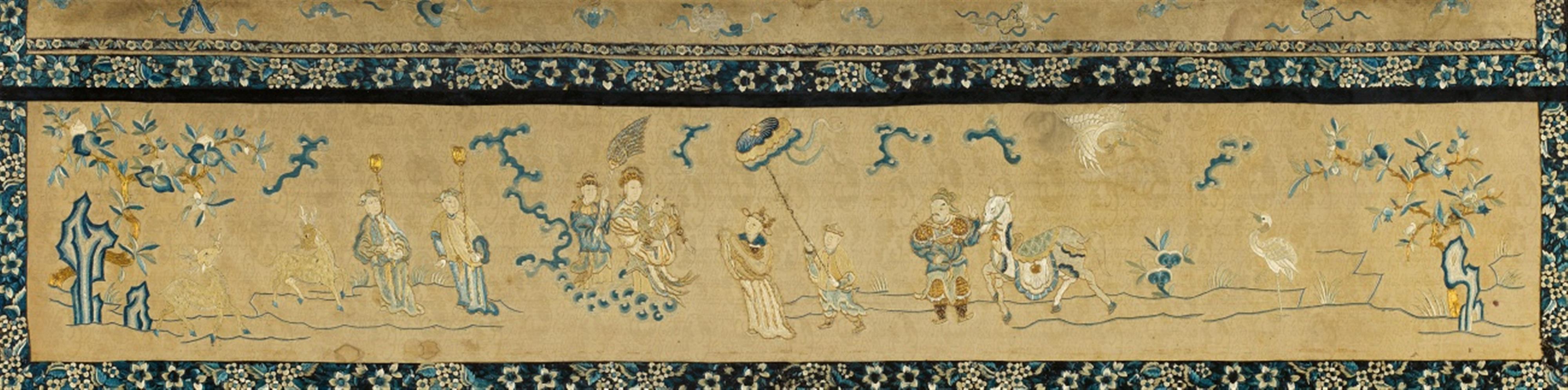 A embroidered silk panel. 19th century - image-1