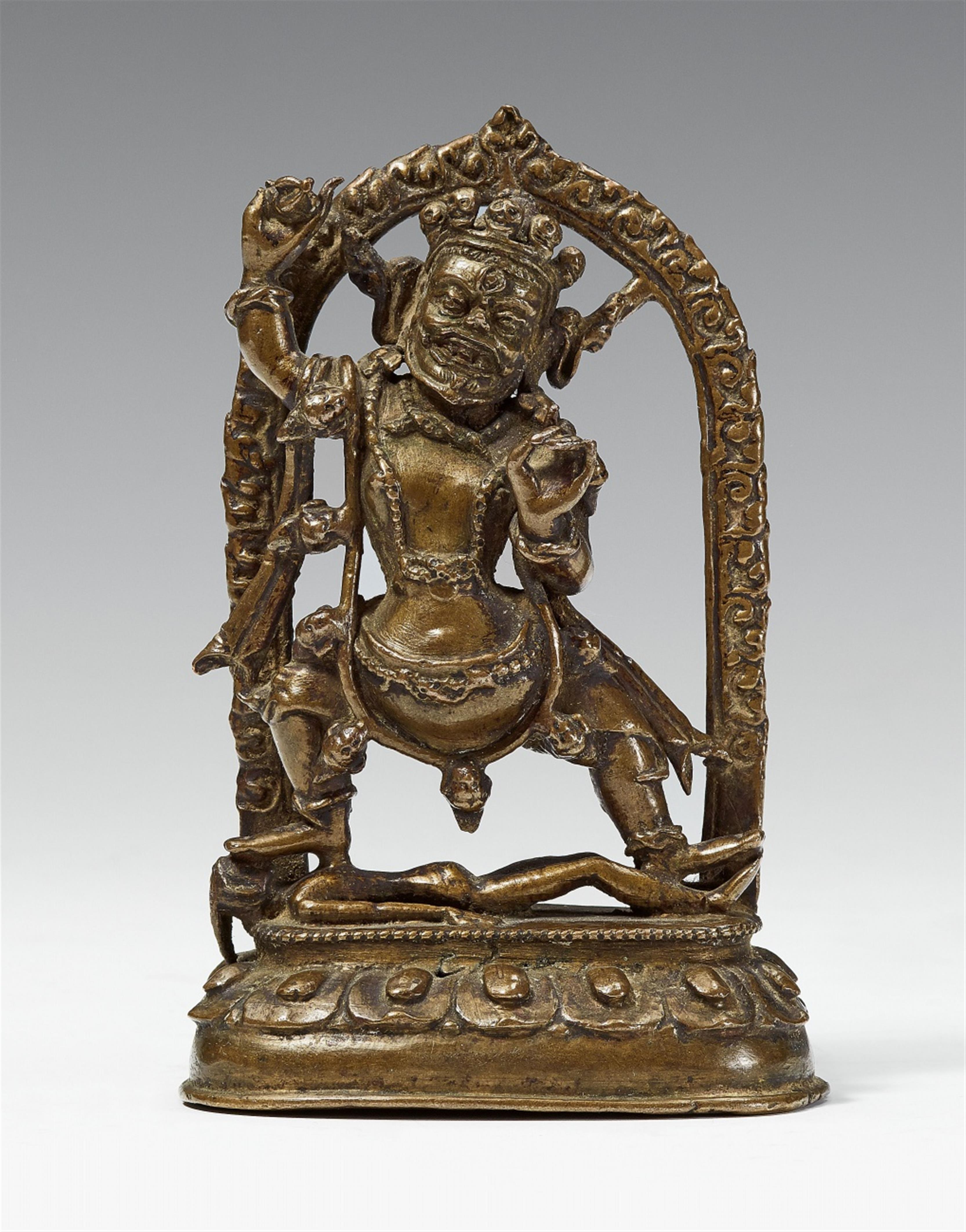 A Tibetan bronze figure of Vajrapani. 15th/16th century - image-1