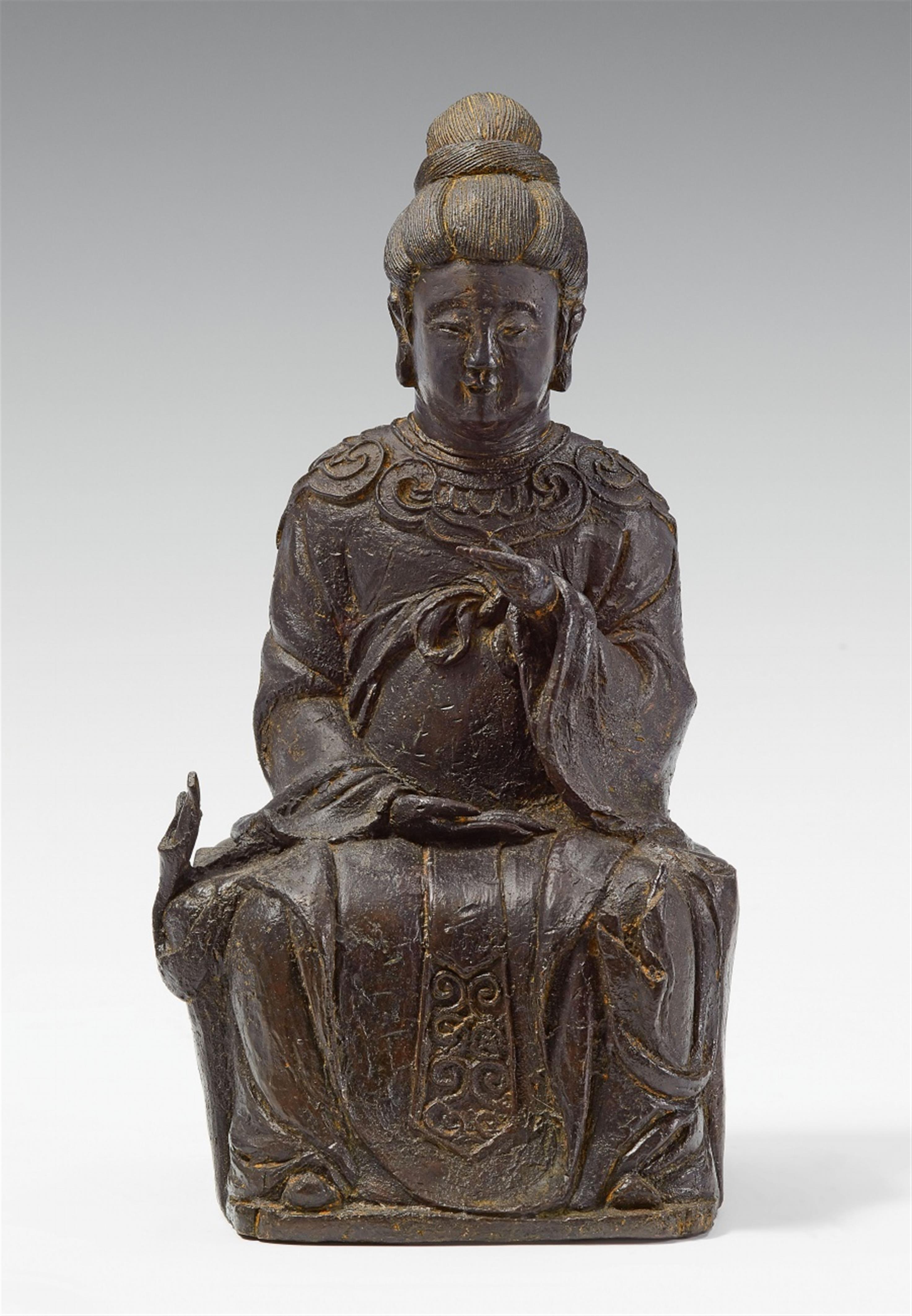 A bronze figure of a palace lady. Song dynasty - image-2