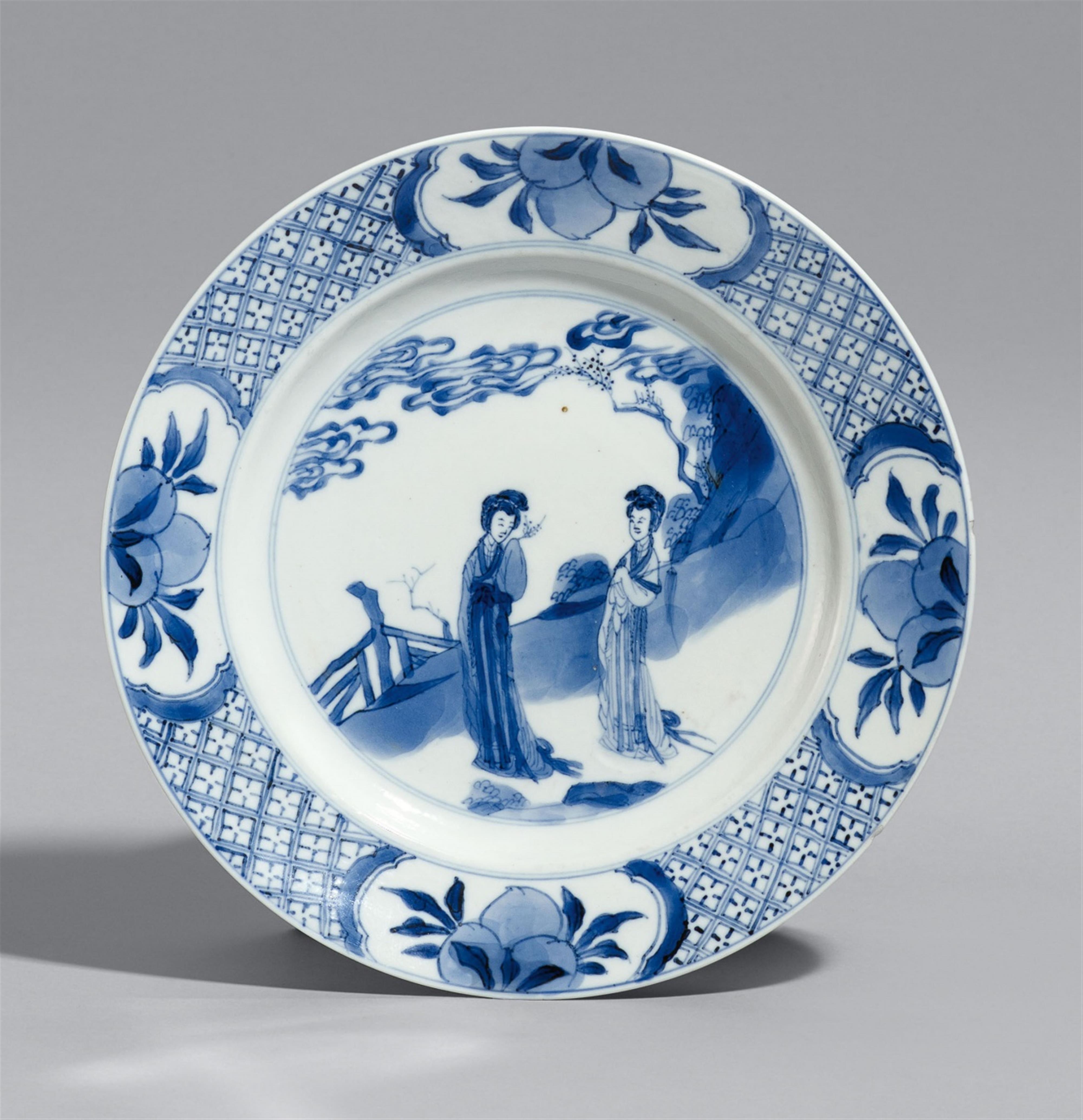 Blauweißer Teller. Kangxi-Periode (1662-1722) - image-1