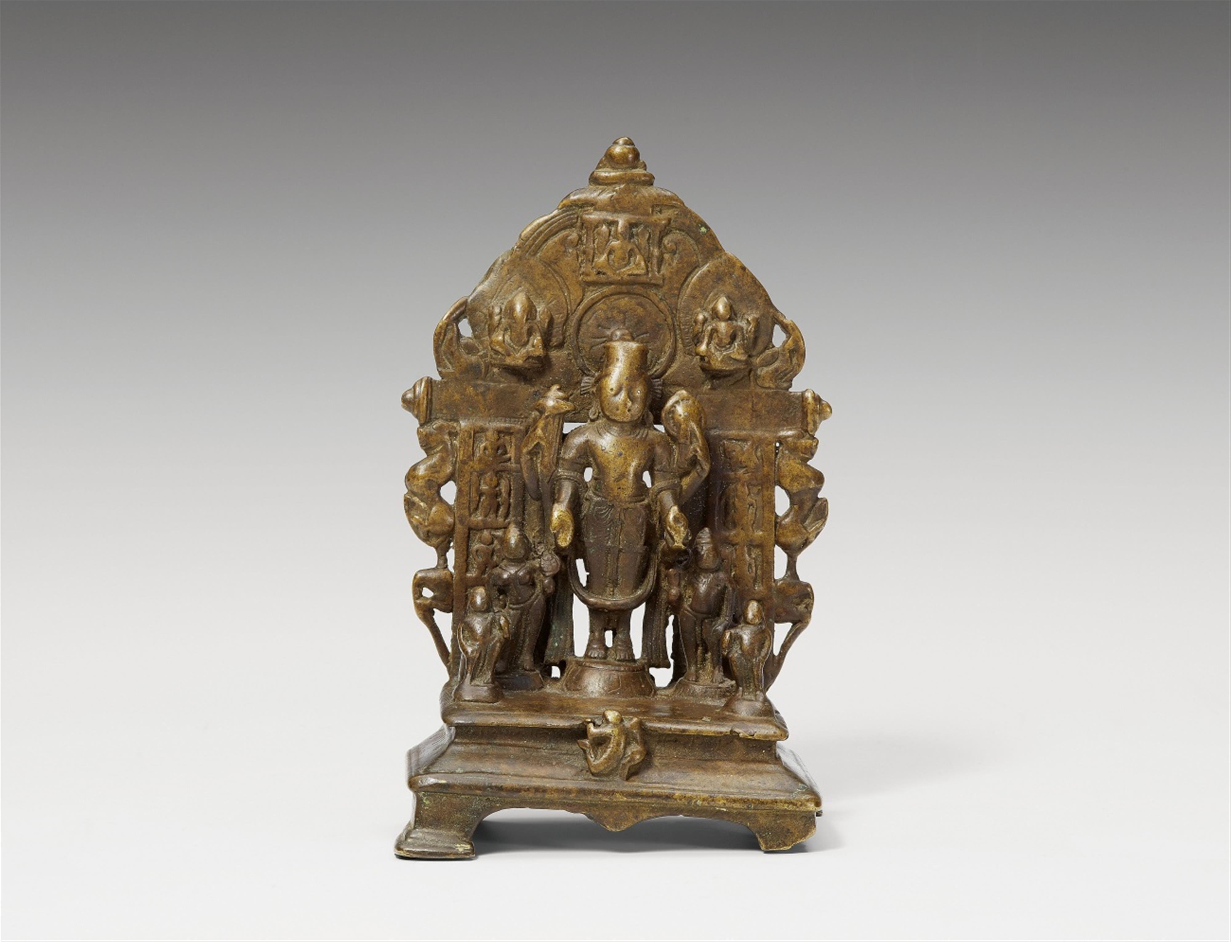 Altar des vierarmigen Vishnu. Gelbguss. Nordwest-Indien. 12./14. Jh. - image-1