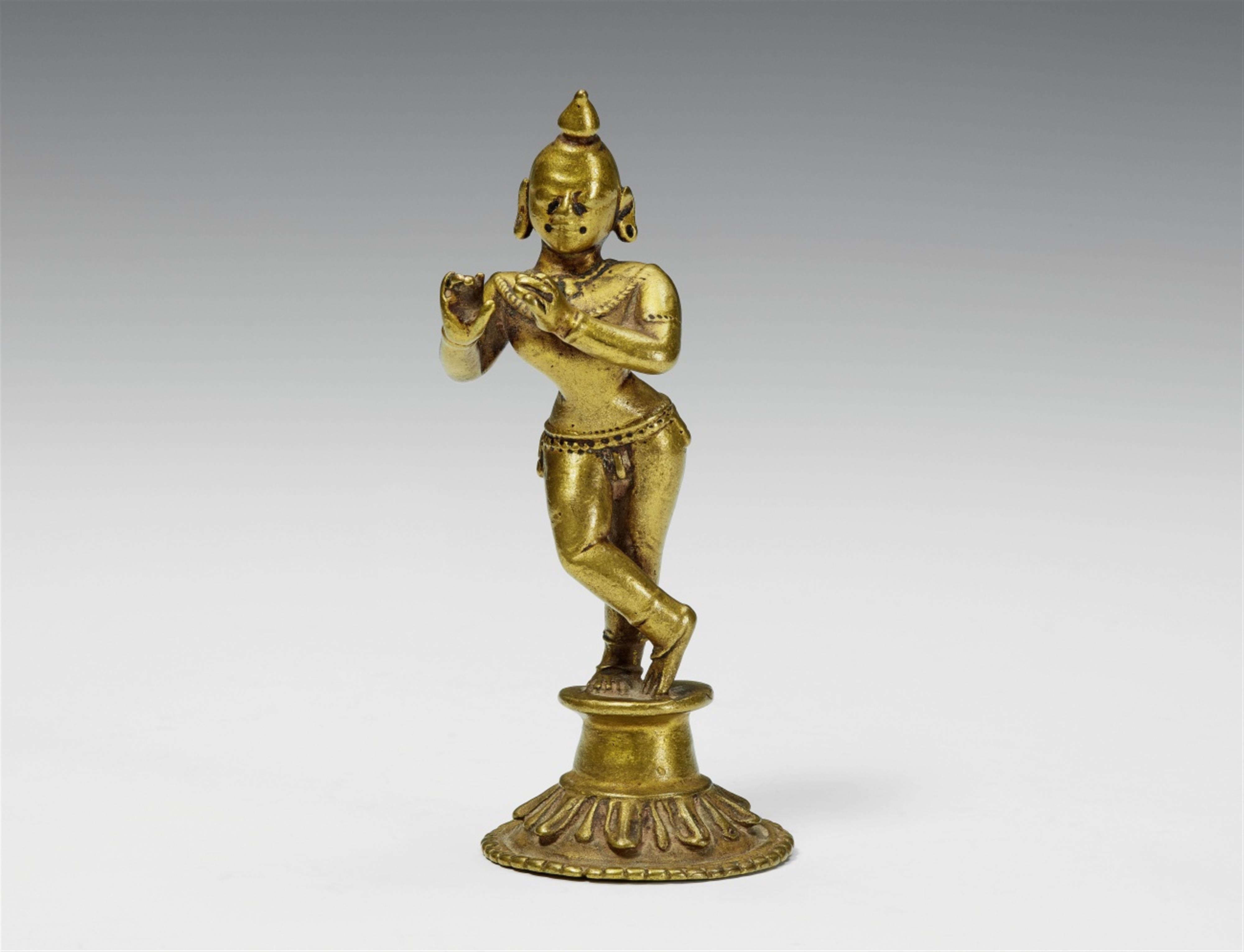 An Orissa brass figure of Krishna Venugopala. 18th century - image-1