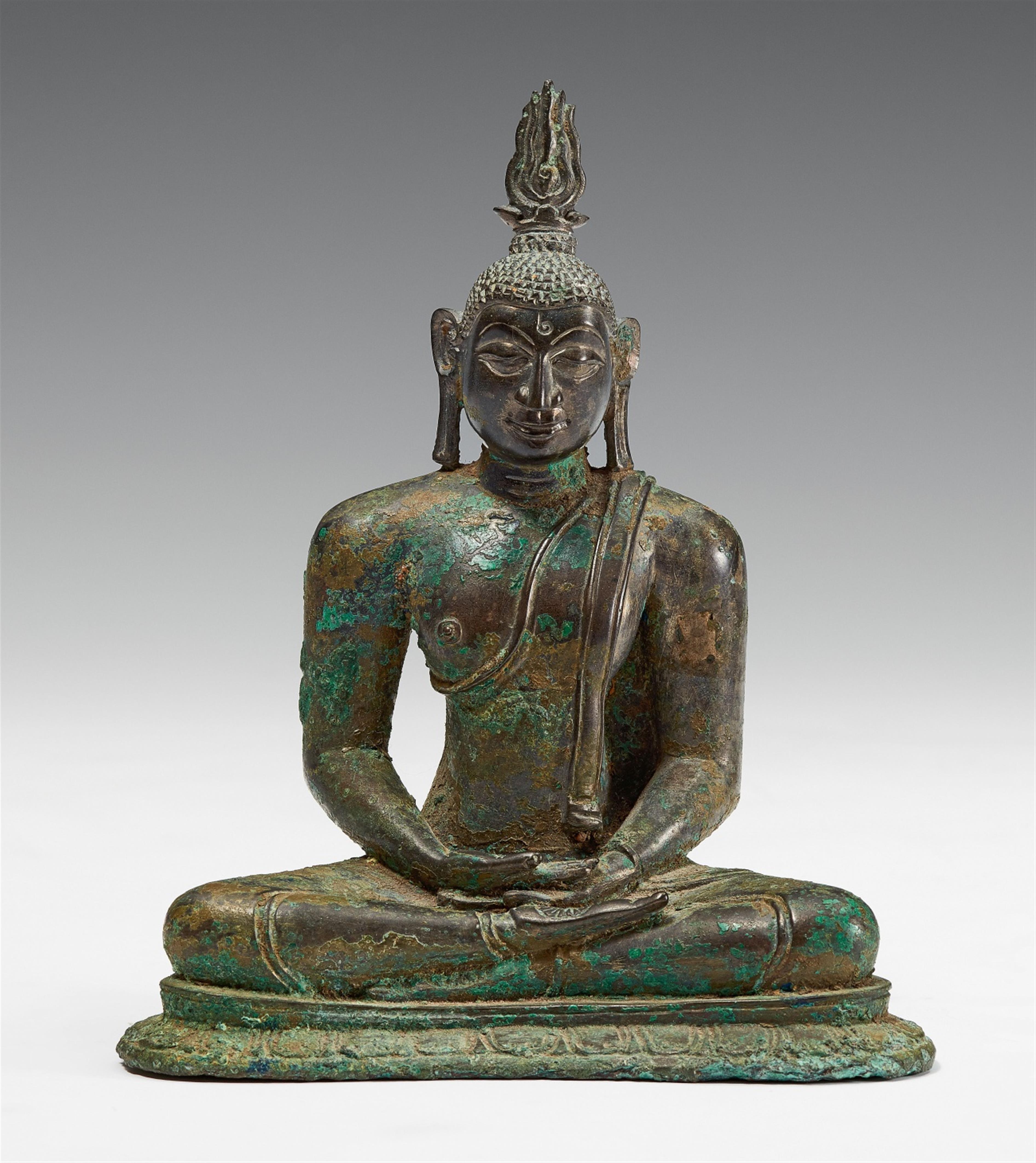 Buddha Shakyamuni. Bronze. Sri Lanka. 16. Jh. - image-1
