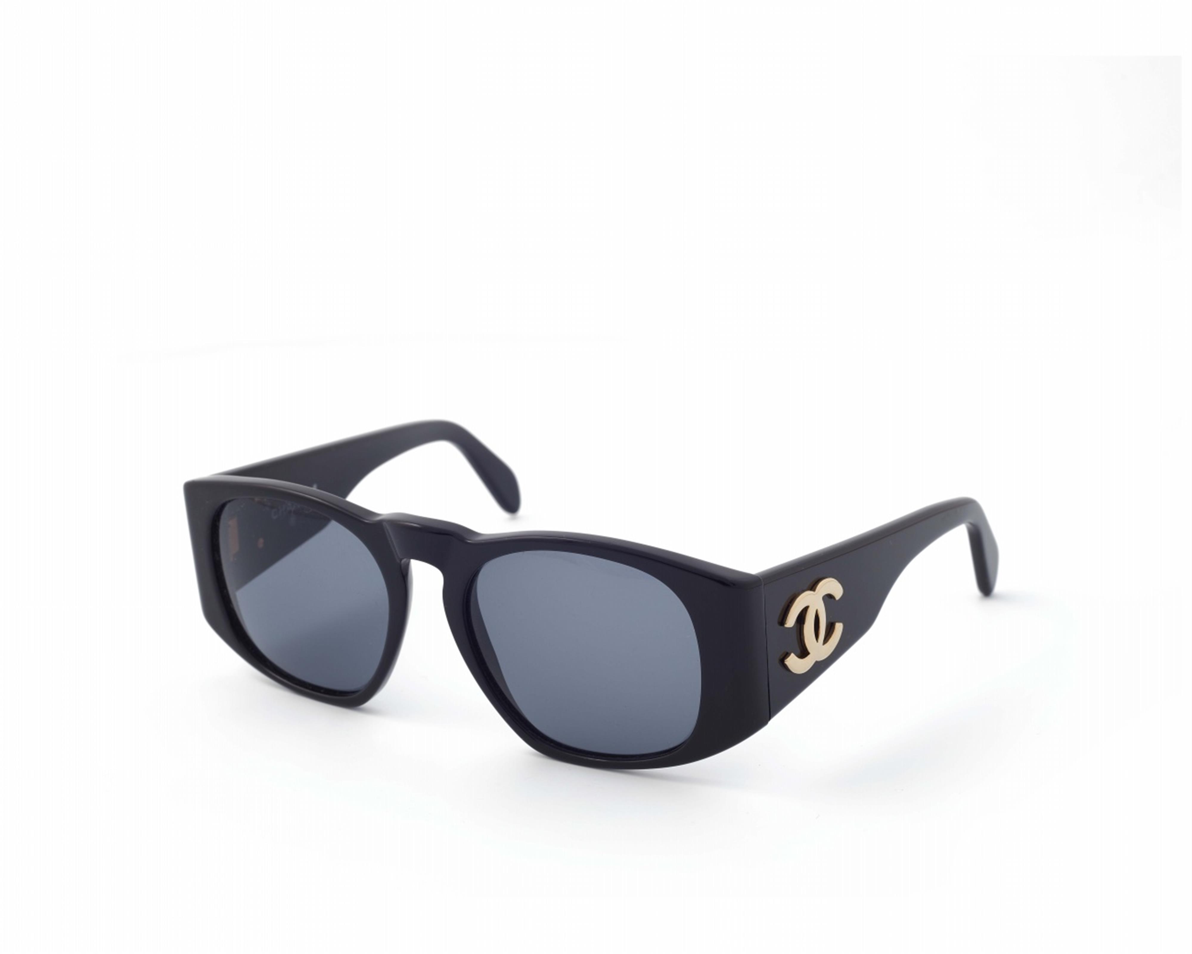 Chanel sunglasses, presumably 1993 - image-1