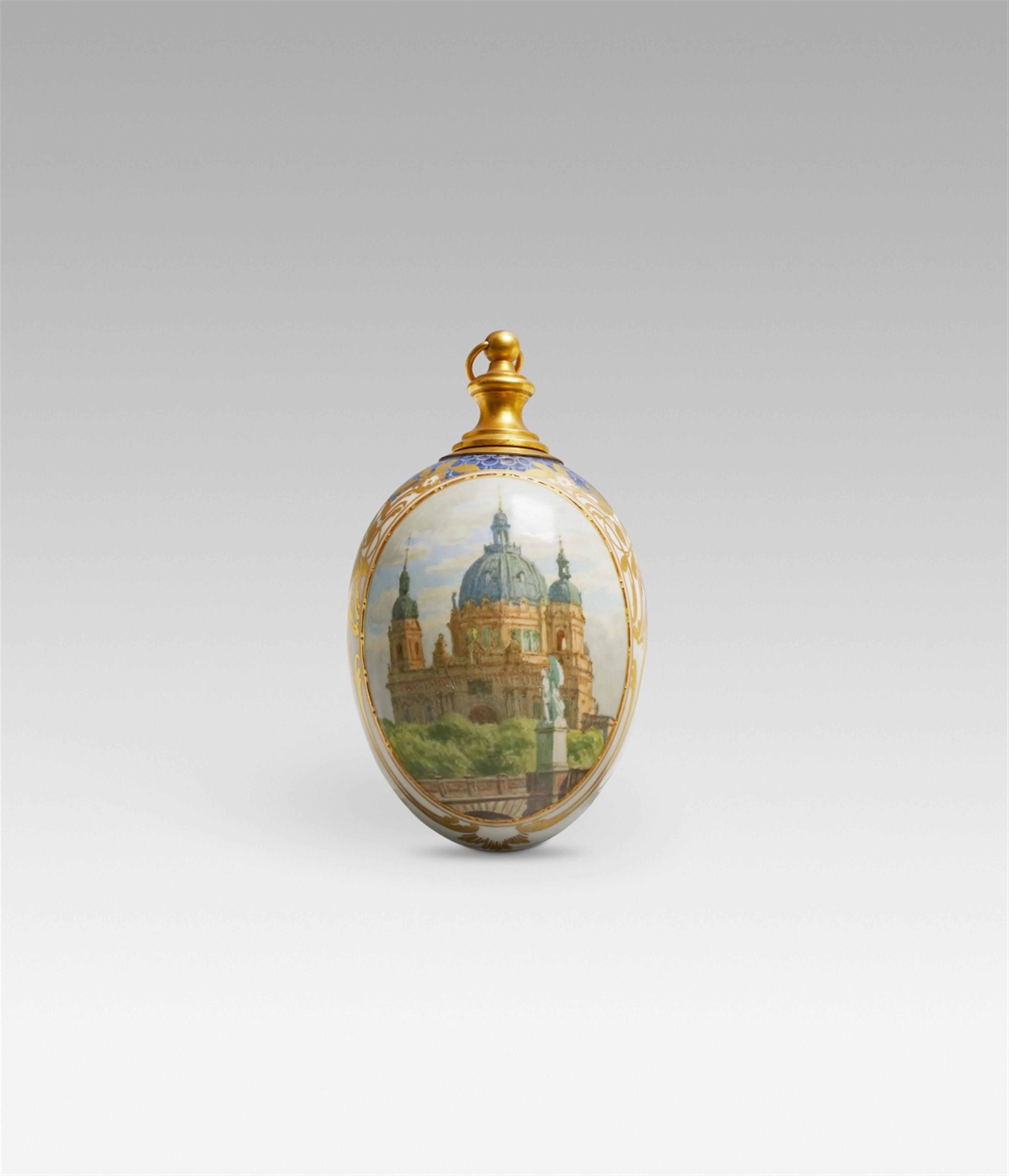A Berlin KPM porcelain egg with a view of Berlin Cathedral - image-1