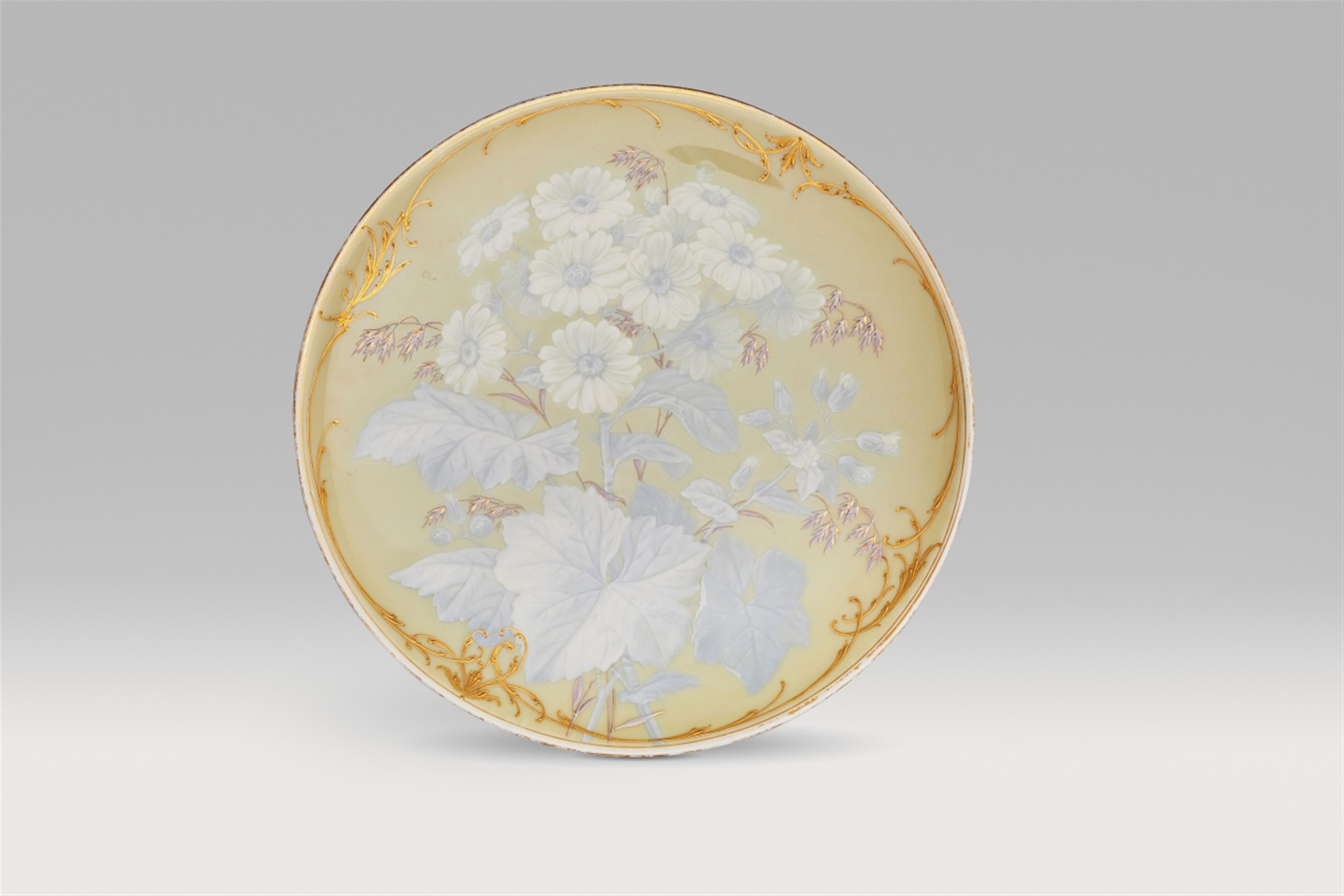 A Berlin KPM porcelain display plate with wildflowers - image-1