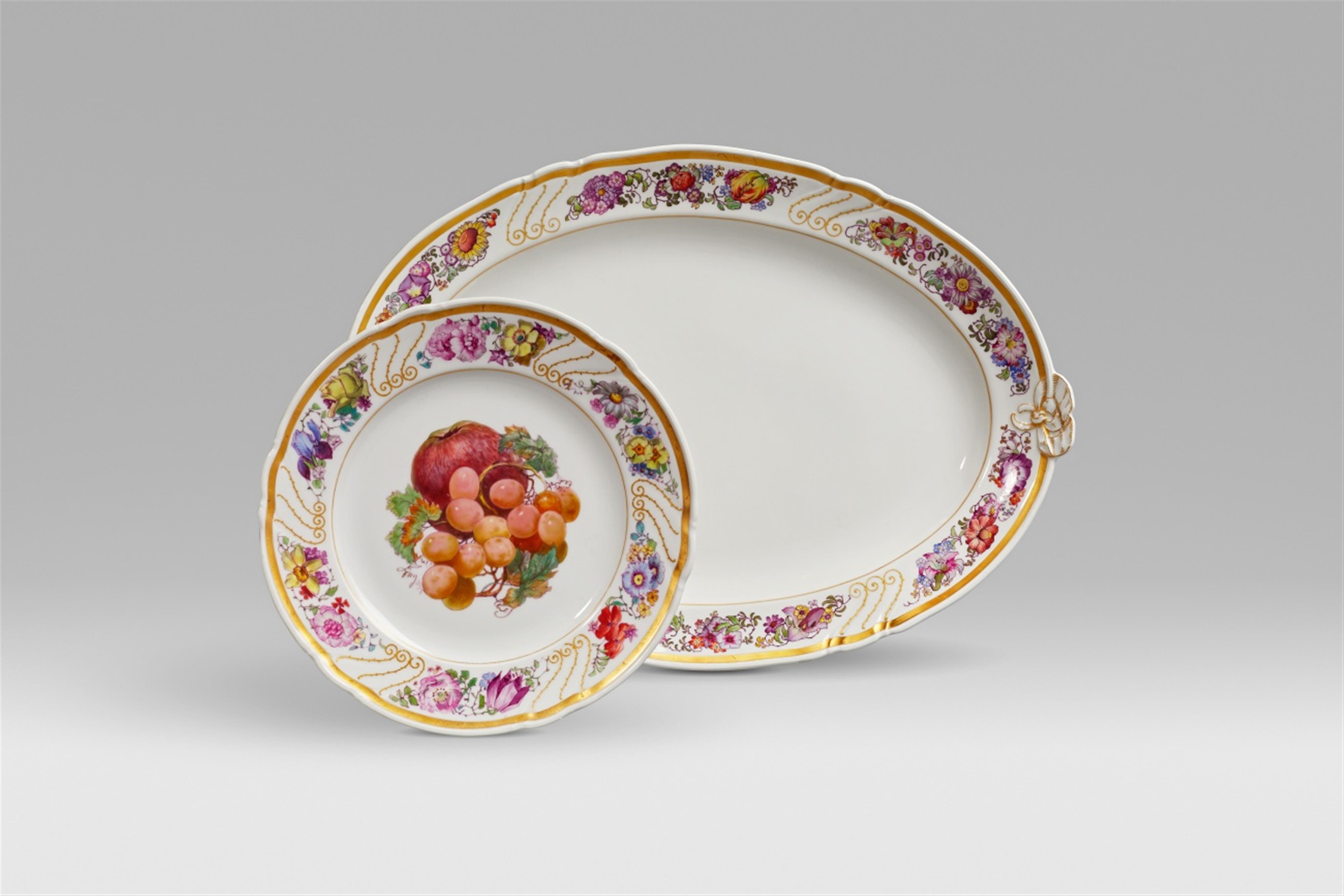 A Berlin KPM porcelain plate and fruit platter made for the Krupp family - image-1