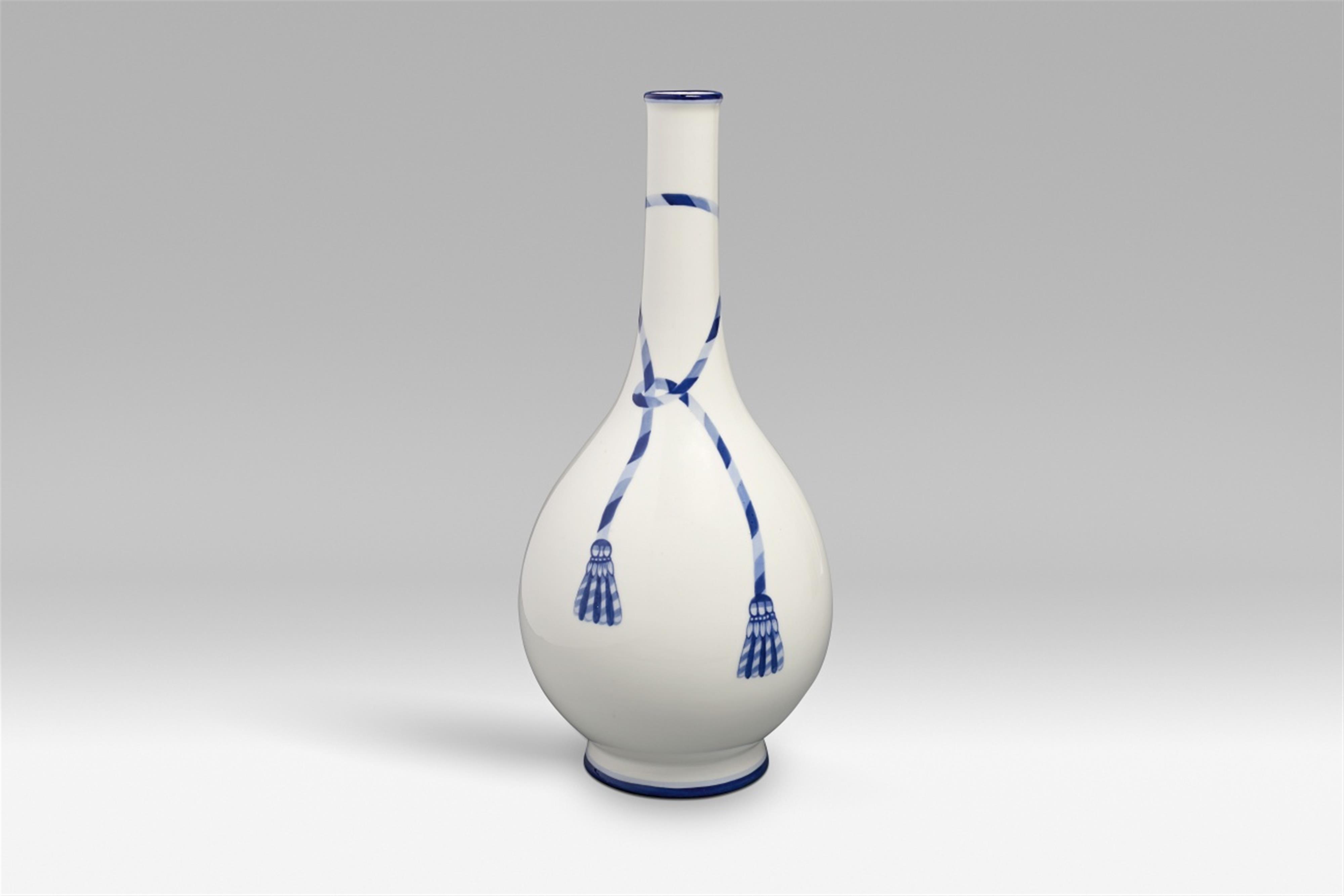 A Berlin KPM porcelain vase with blue cord design - image-1