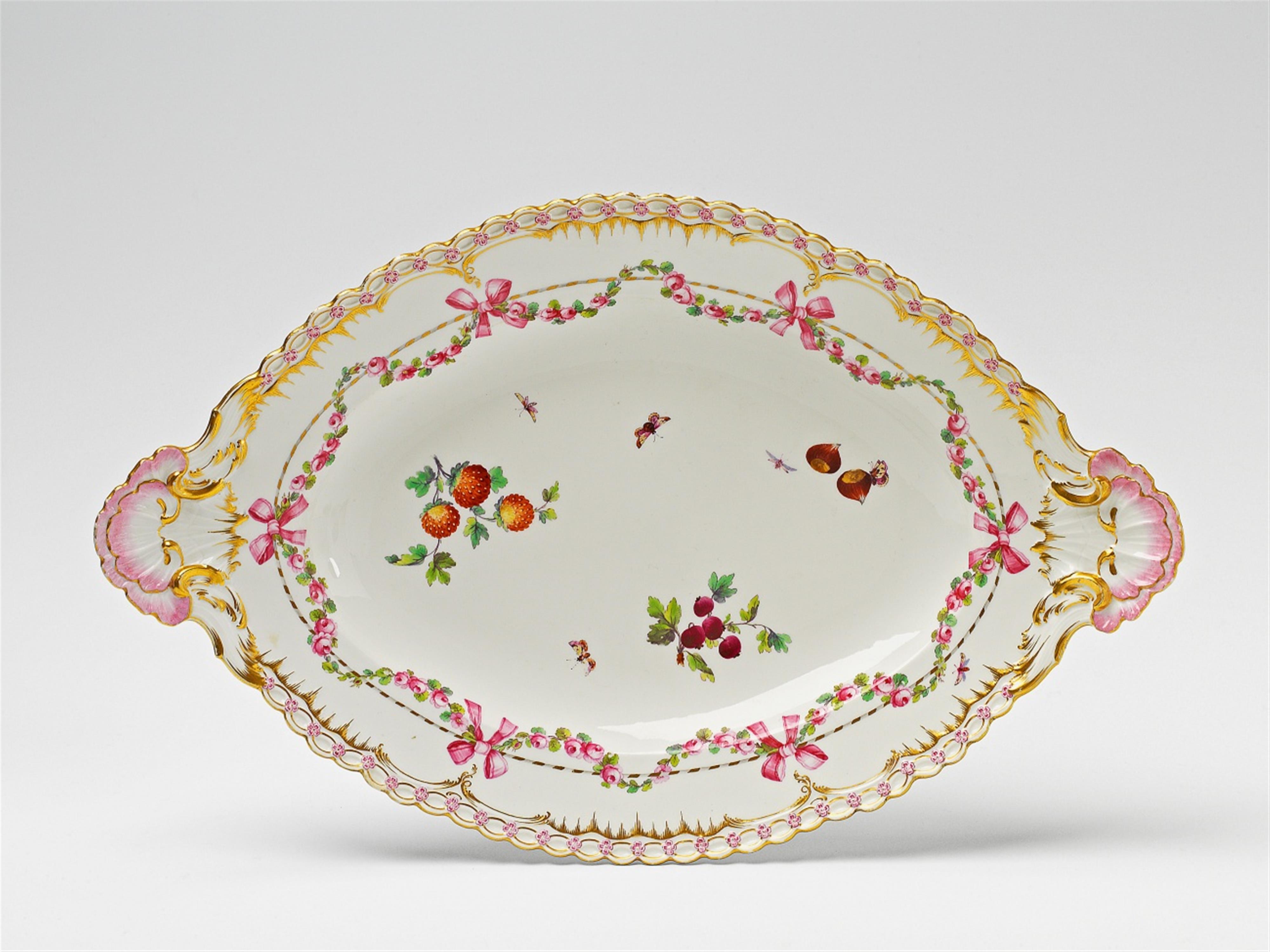 A Berlin KPM porcelain platter from the dinner service for Frederick II - image-1