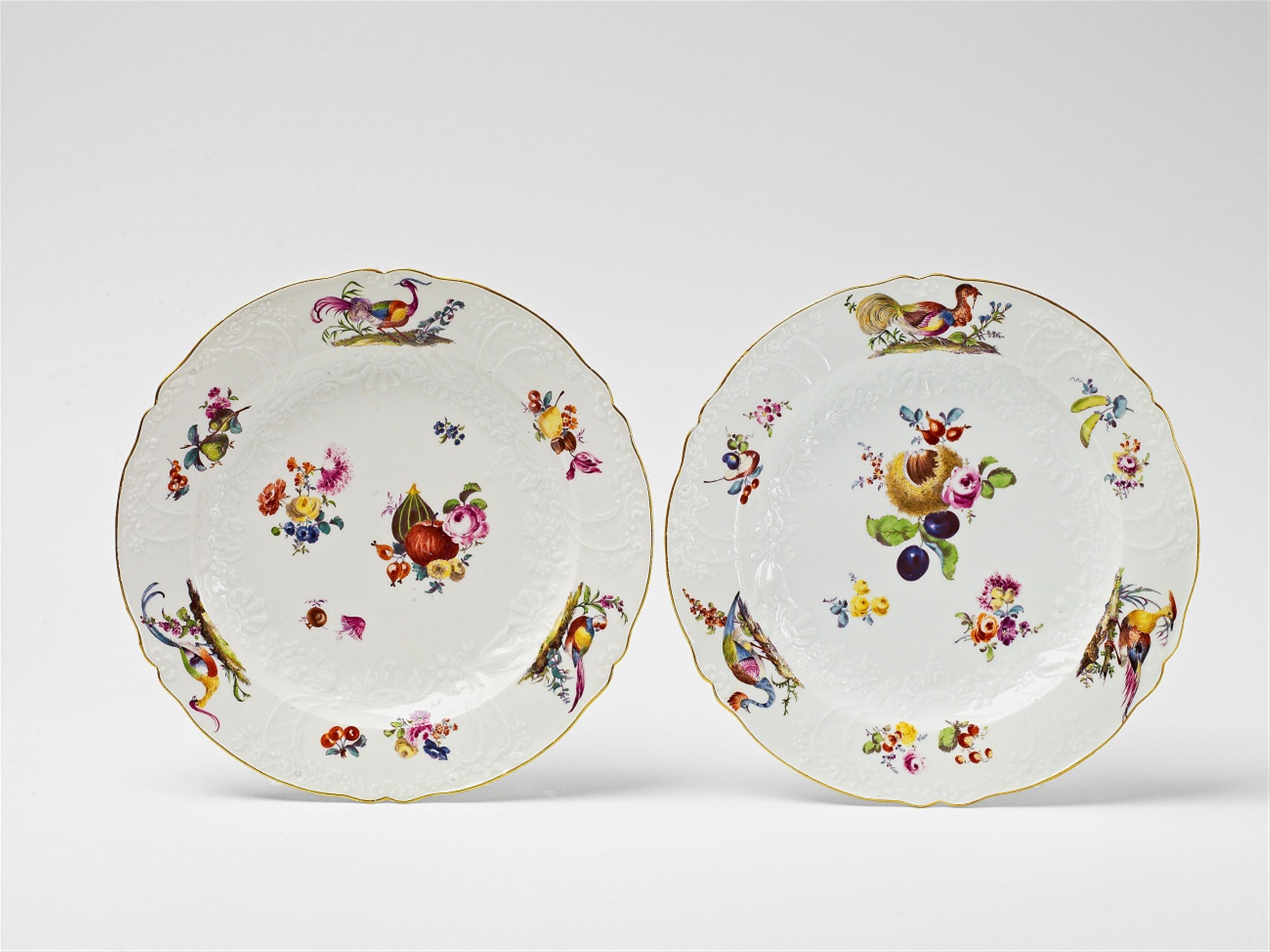 A pair of Meissen porcelain plates made for Frederick II - image-1