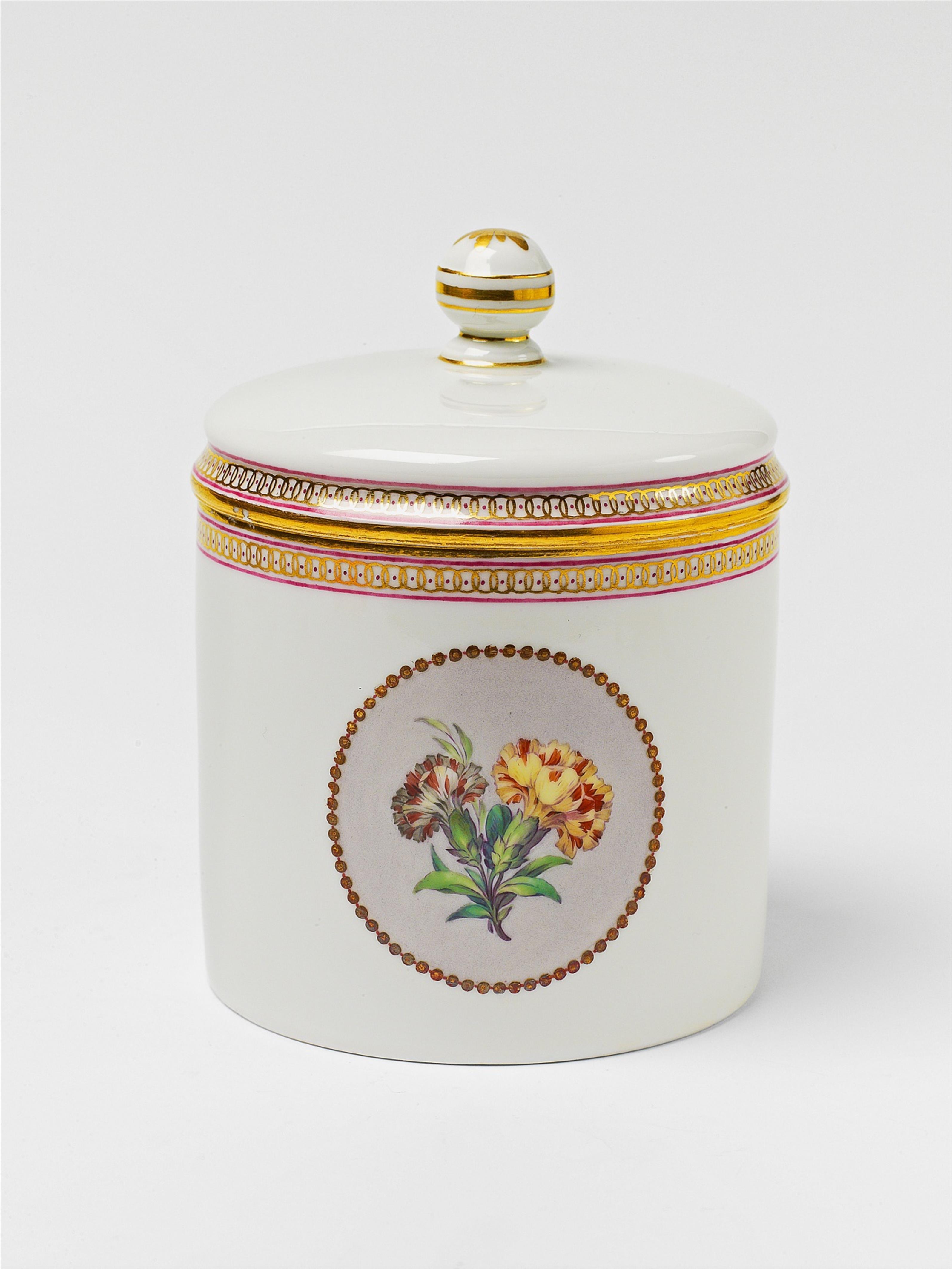 A Neoclassical Berlin KPM porcelain box - image-1