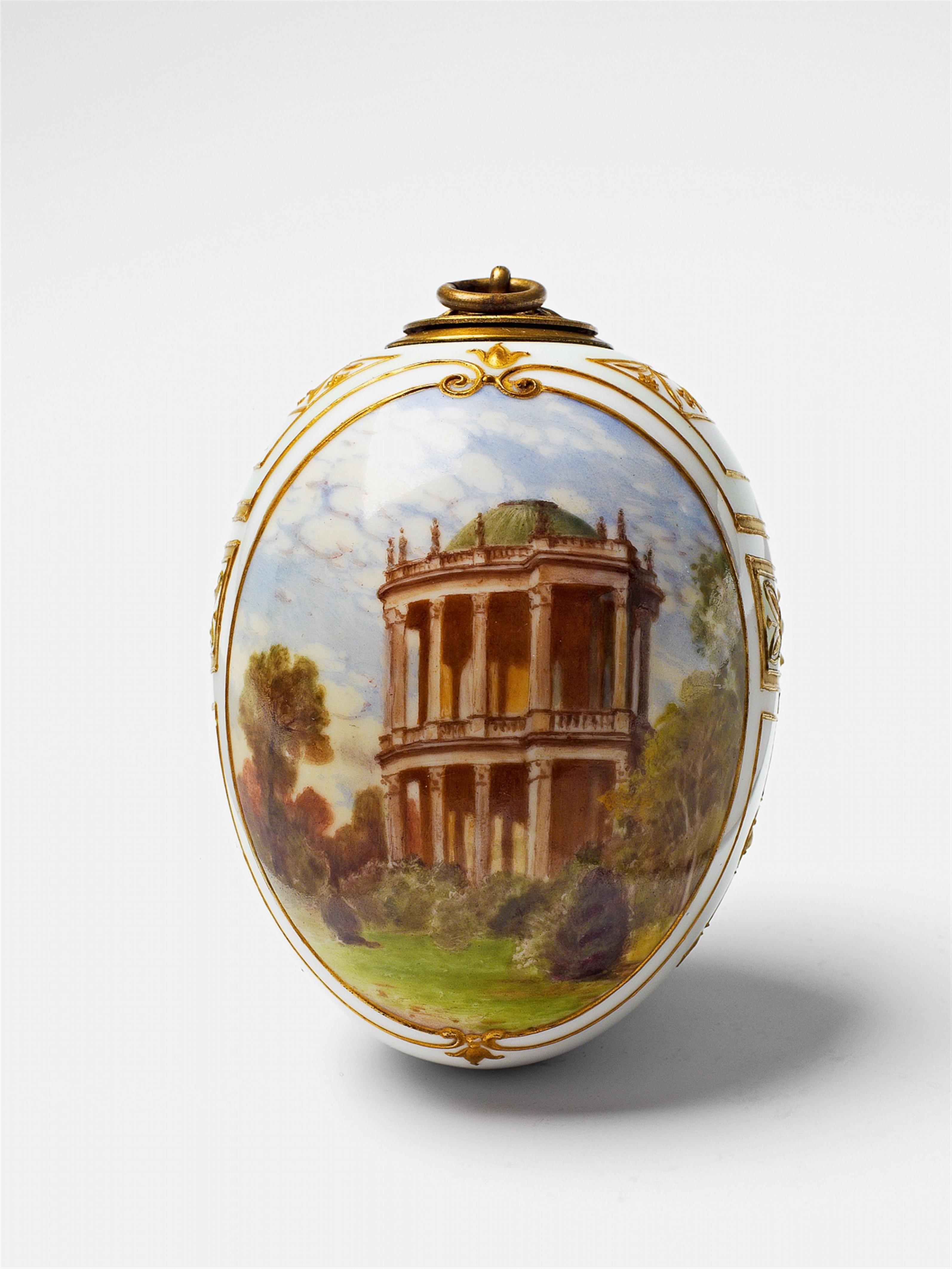 A Berlin KPM porcelain egg with a view of the Belvedere - image-1
