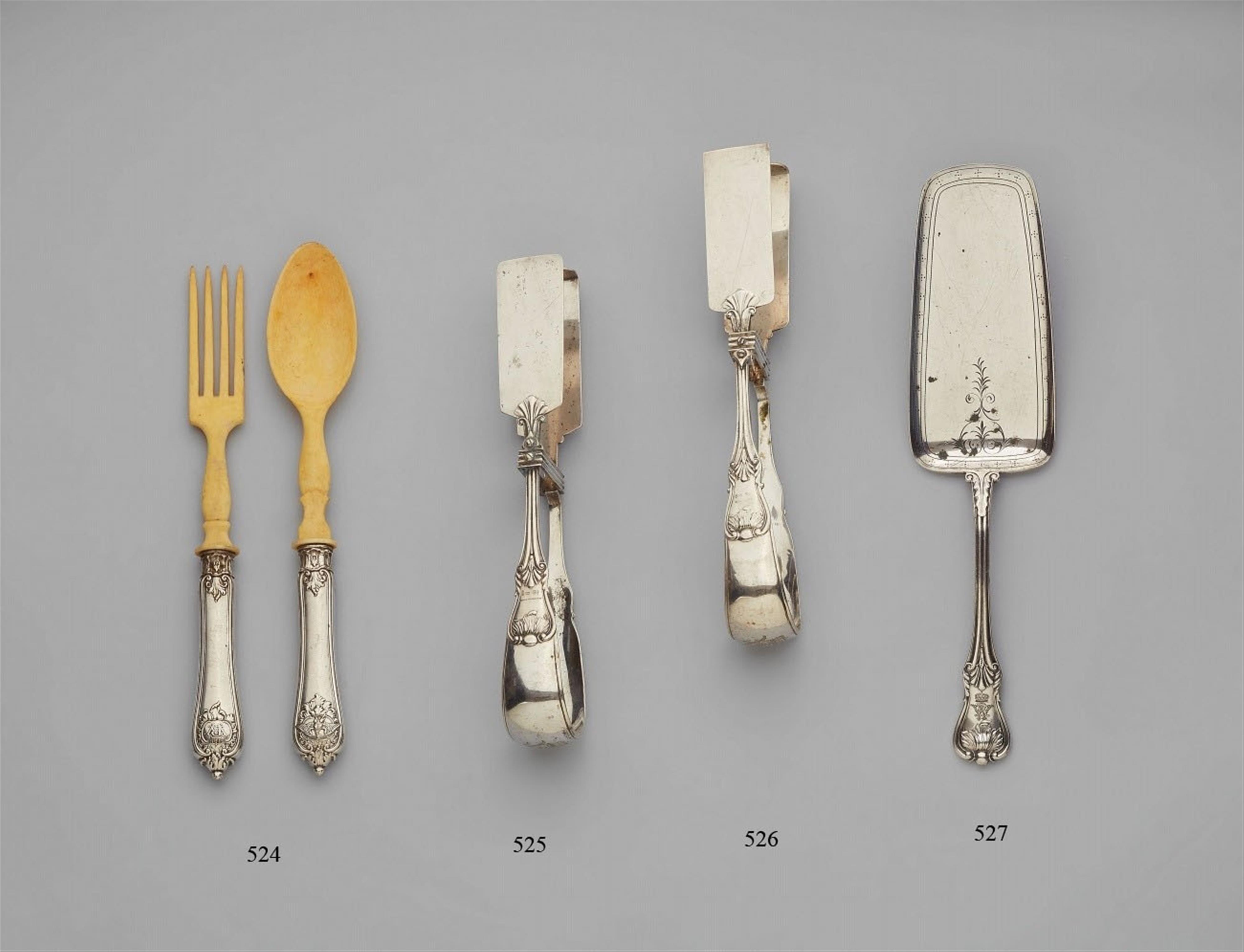 A set of Berlin silver salad cutlery for the royal table - image-1
