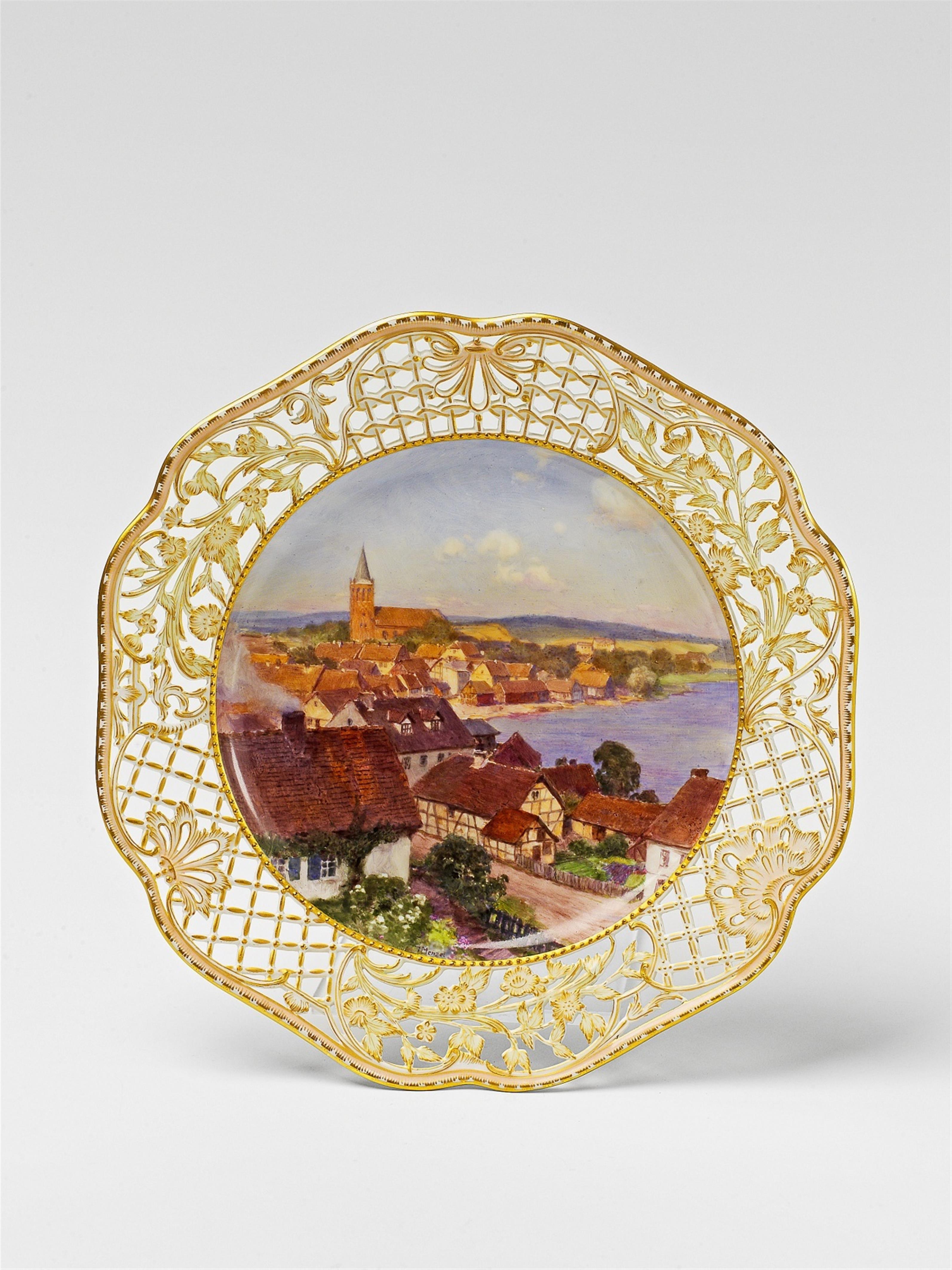 A Berlin KPM porcelain dessert plate with a view of "Berlinchen" - image-1