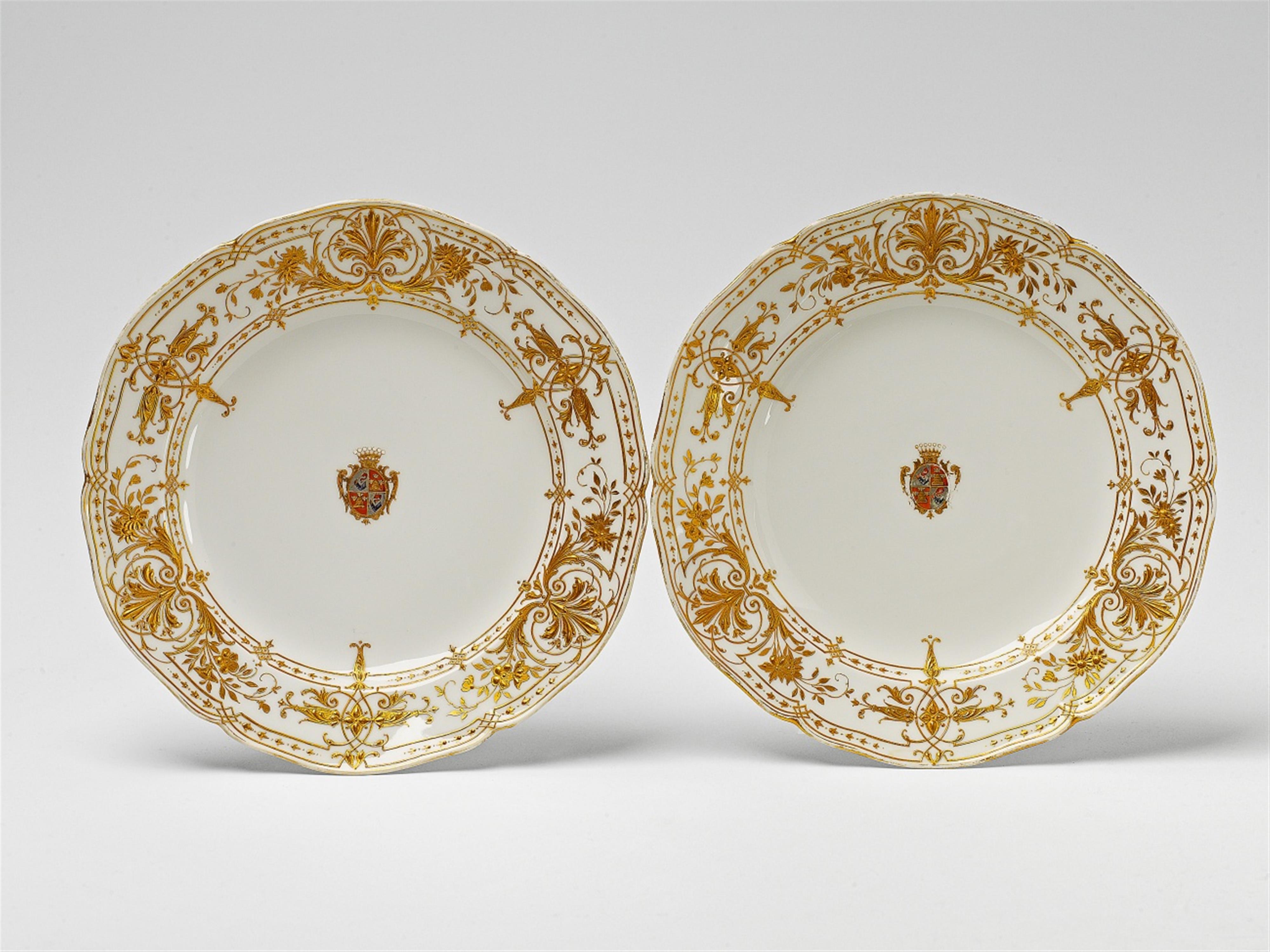 Two Berlin KPM porcelain plates from a heraldic service - image-1