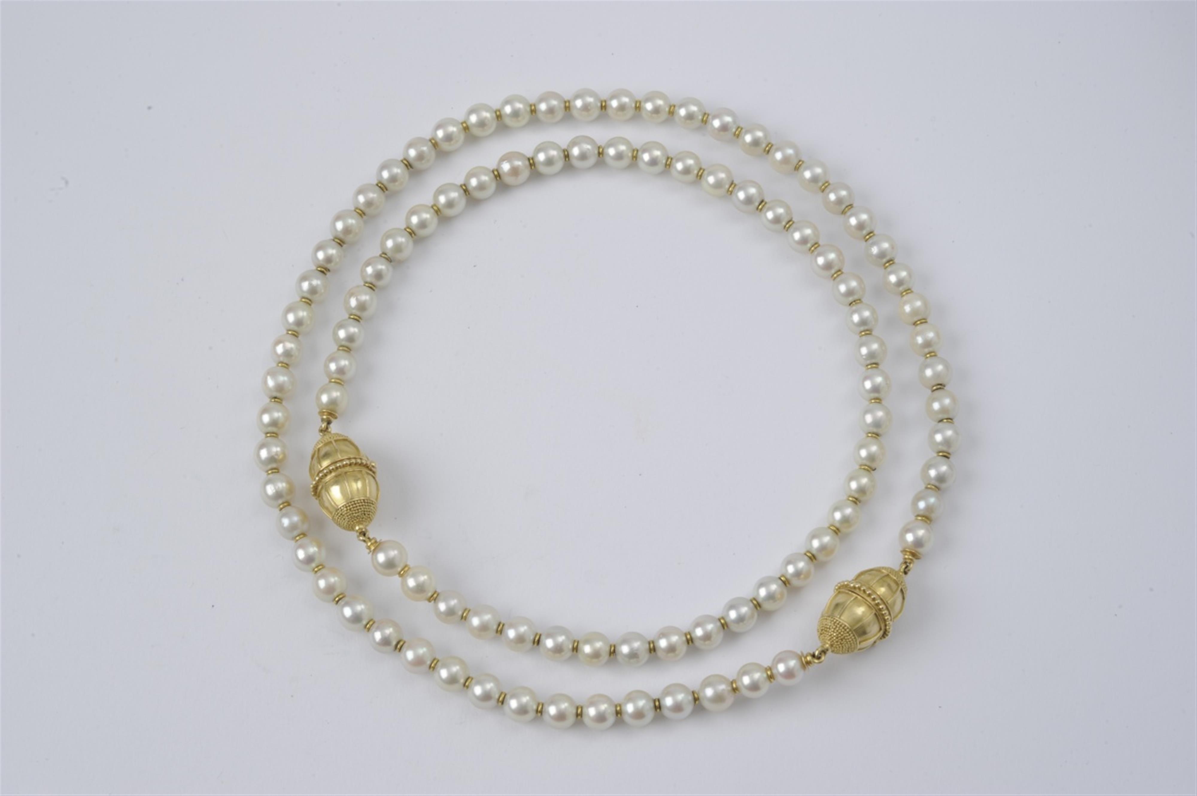 Two 18k gold and pearl colliers made by Wilhelm Nagel - image-1