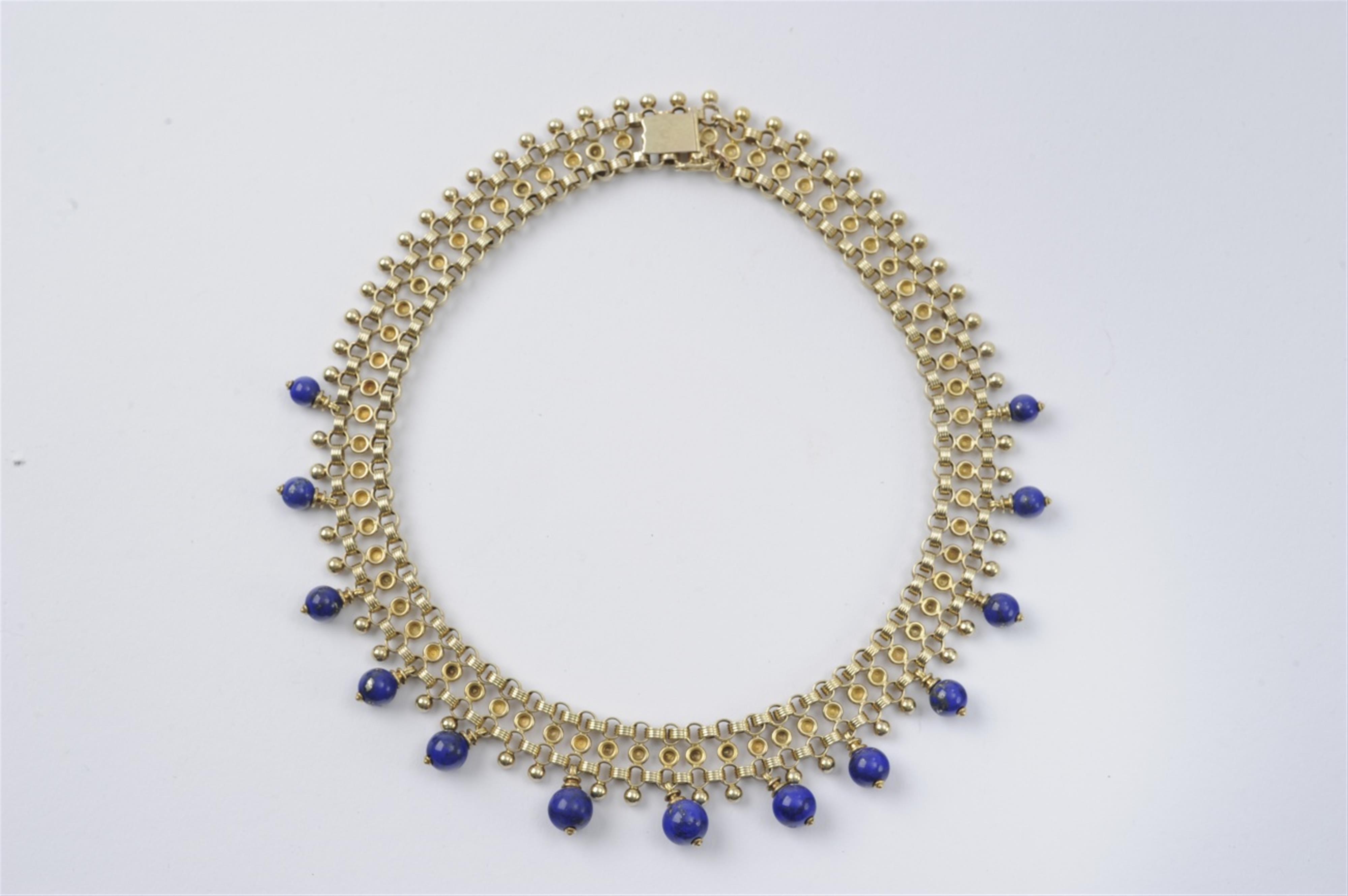 A 14k gold and lapis lazuli fringe collier - image-1