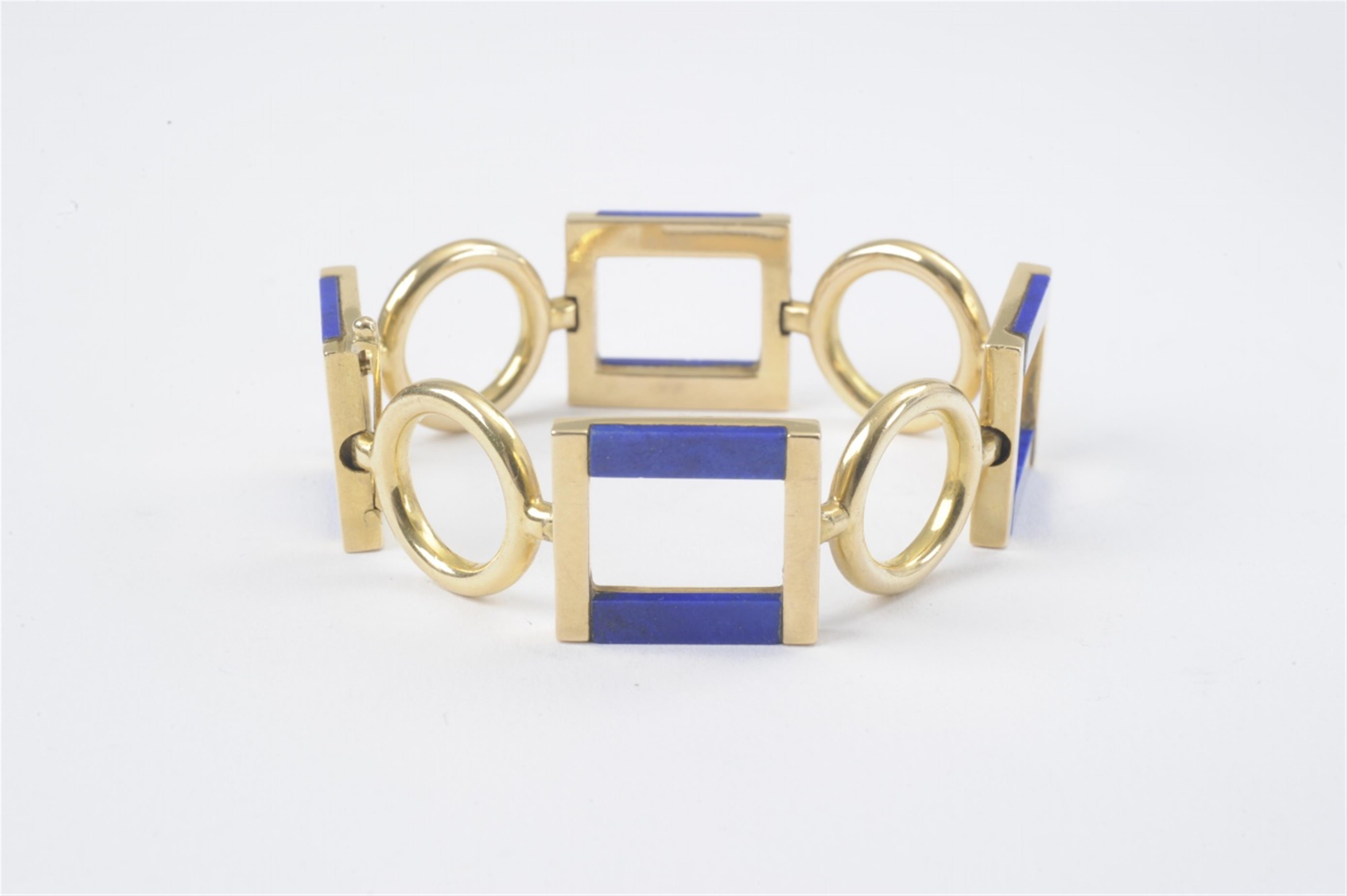 An 18k gold and lapis lazuli bracelet - image-1