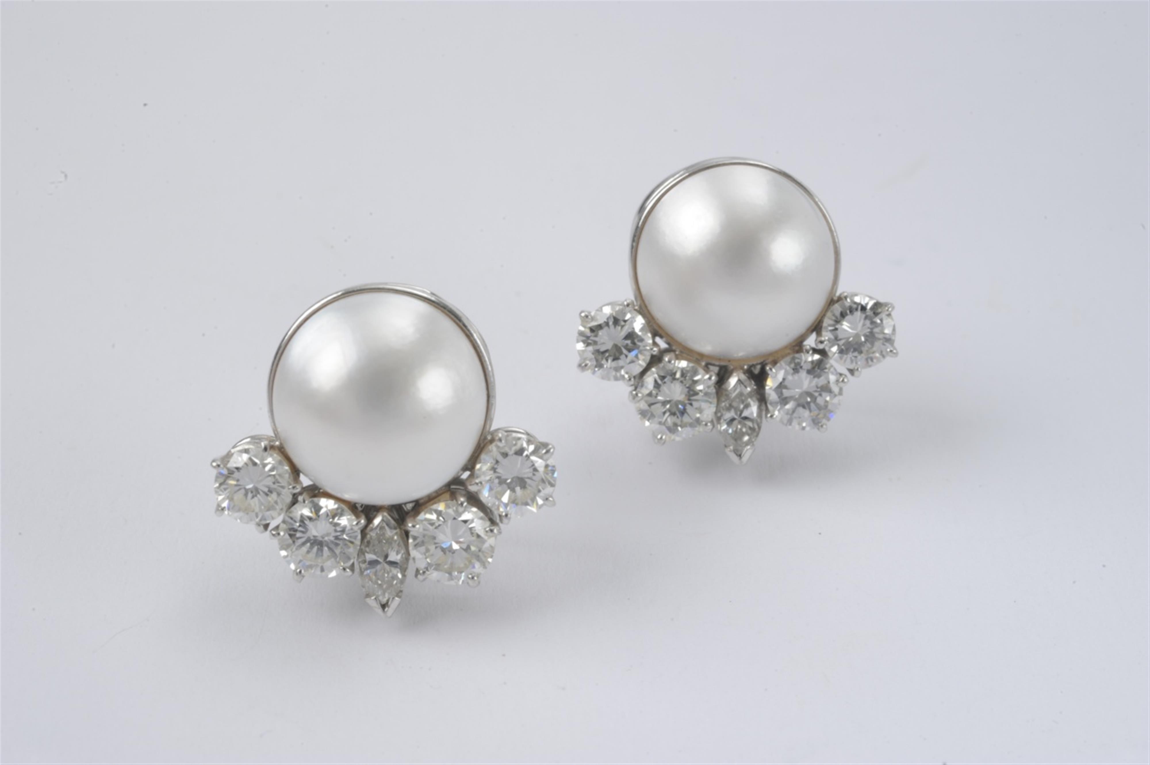 A pair of 18k white gold and Mabé pearl clip earrings - image-1