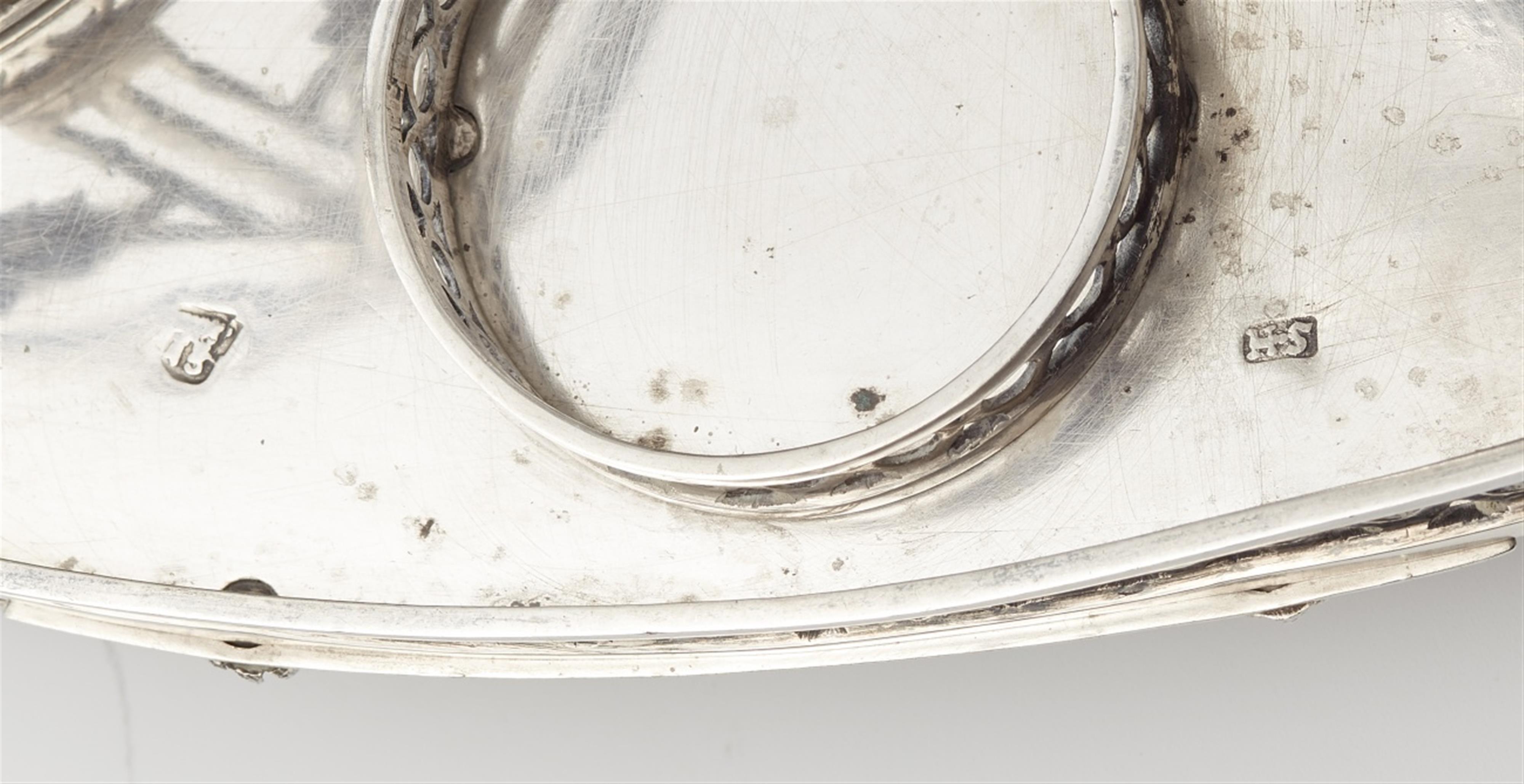 A Cologne silver cruet set - image-3