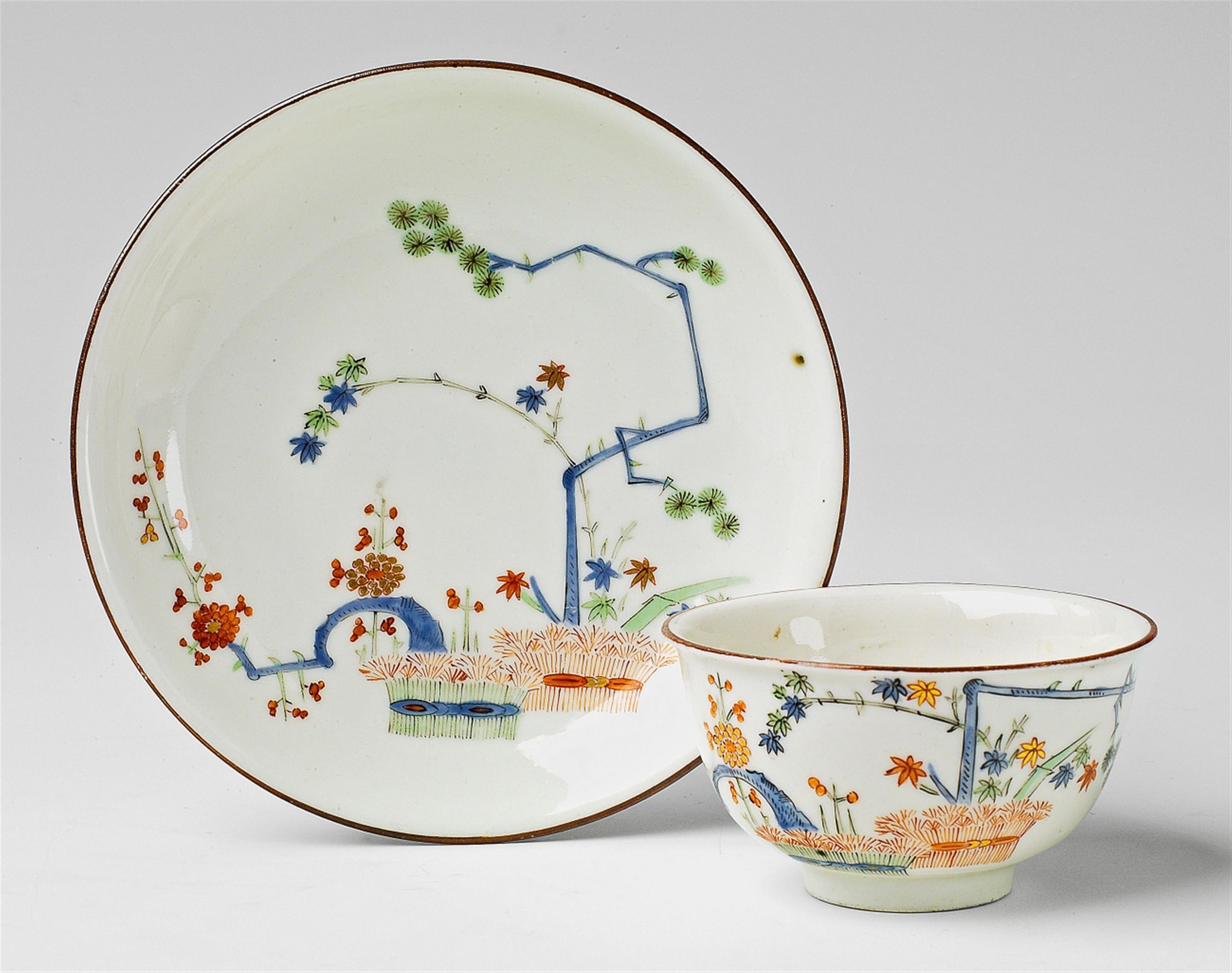 An early Meissen porcelain tea bowl with palace inventory number - image-1