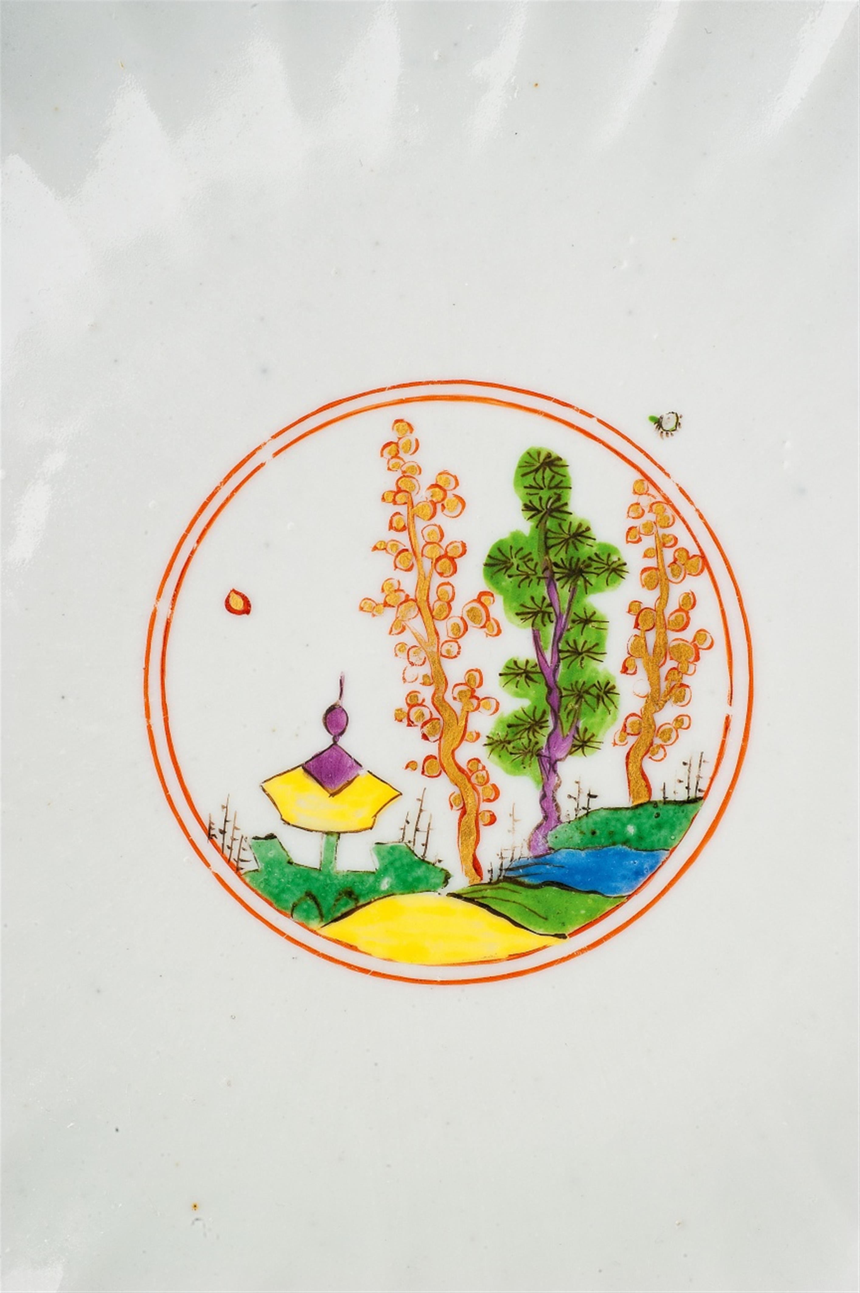 A large Meissen porcelain dish with a palace inventory number - image-2