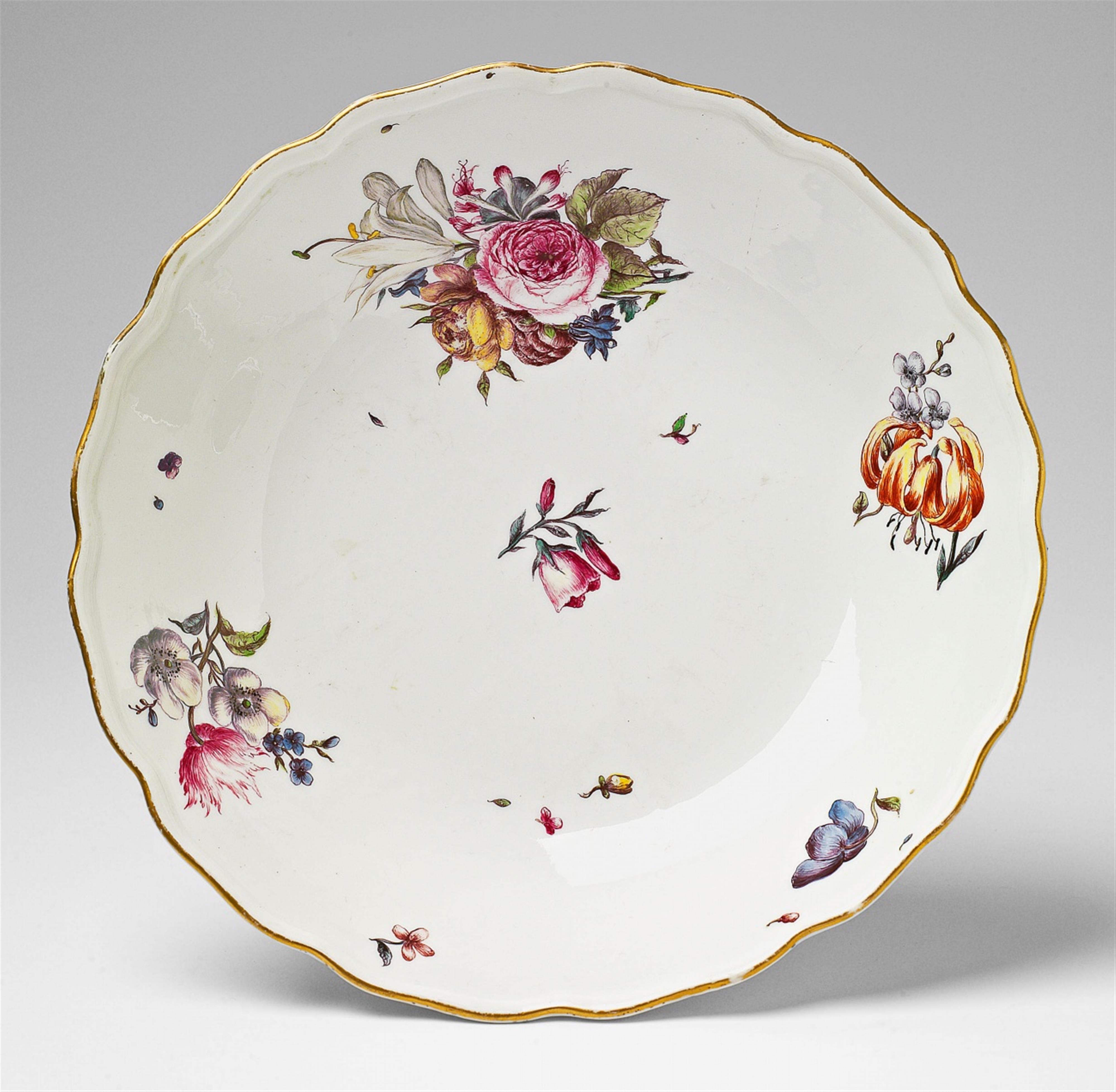 A Meissen porcelain serving dish - image-2