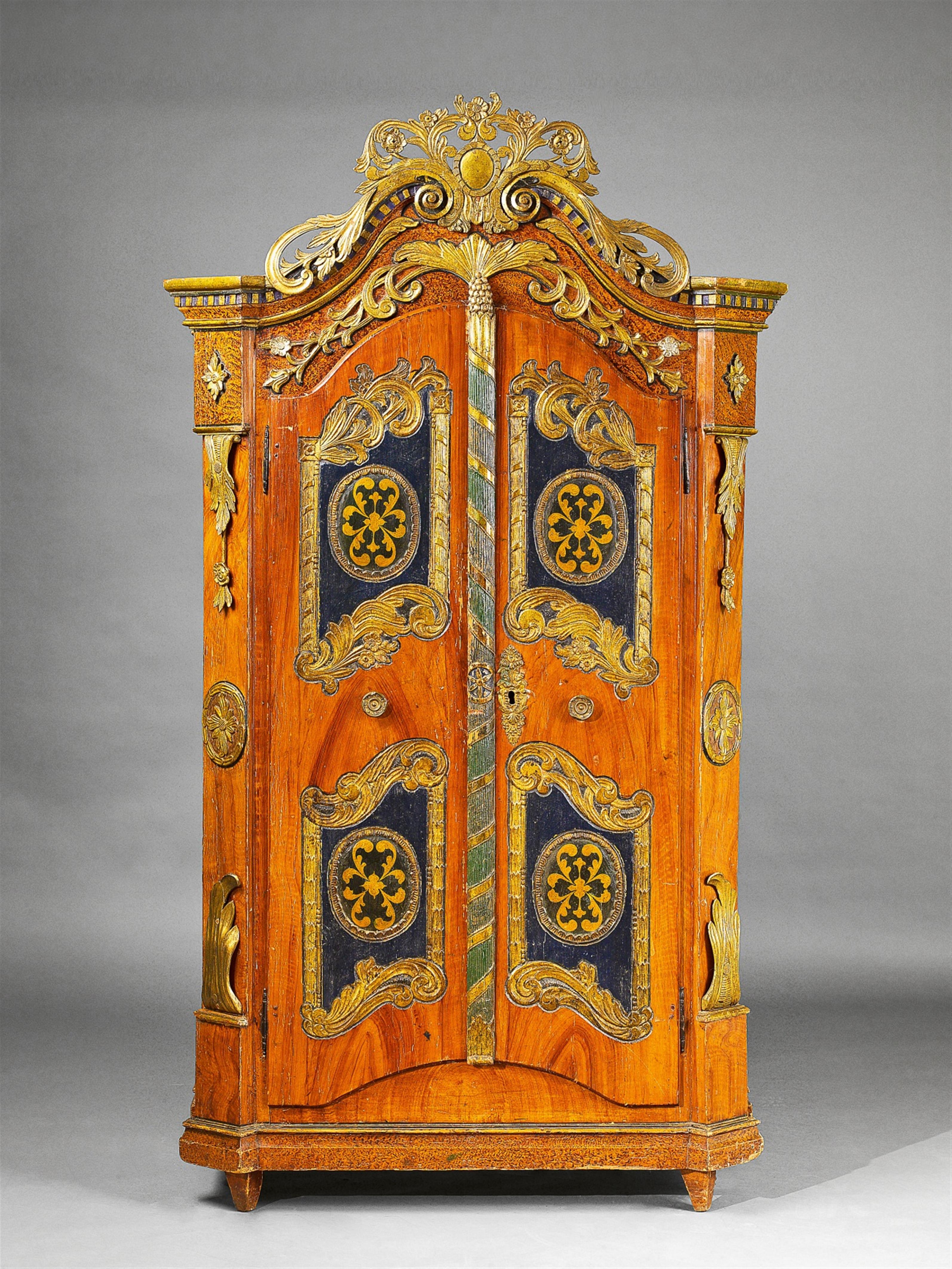 An Irschenberg carved and polychrome softwood cottage cabinet - image-1