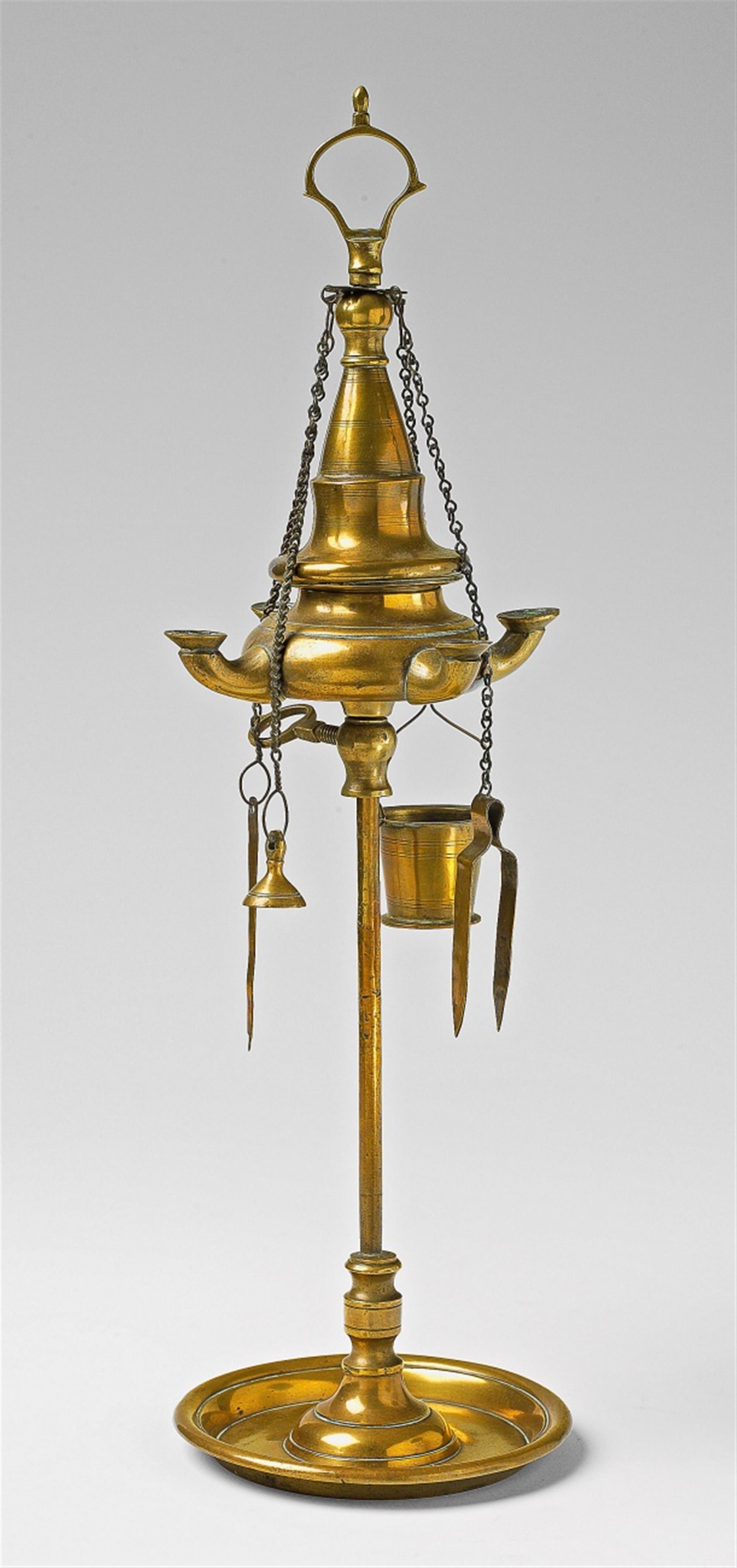 A brass oil lamp - image-1