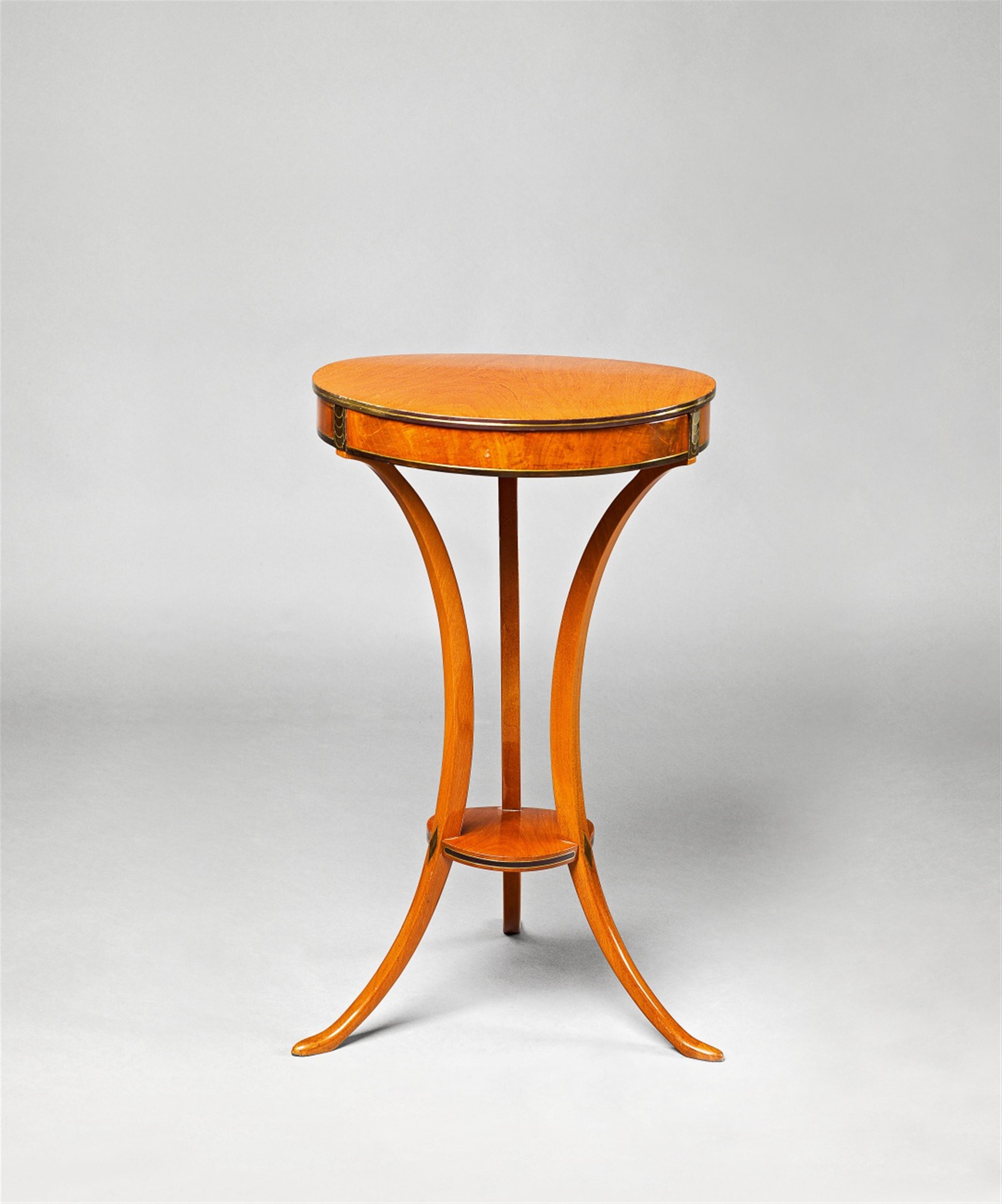 A Neoclassical side table - image-3