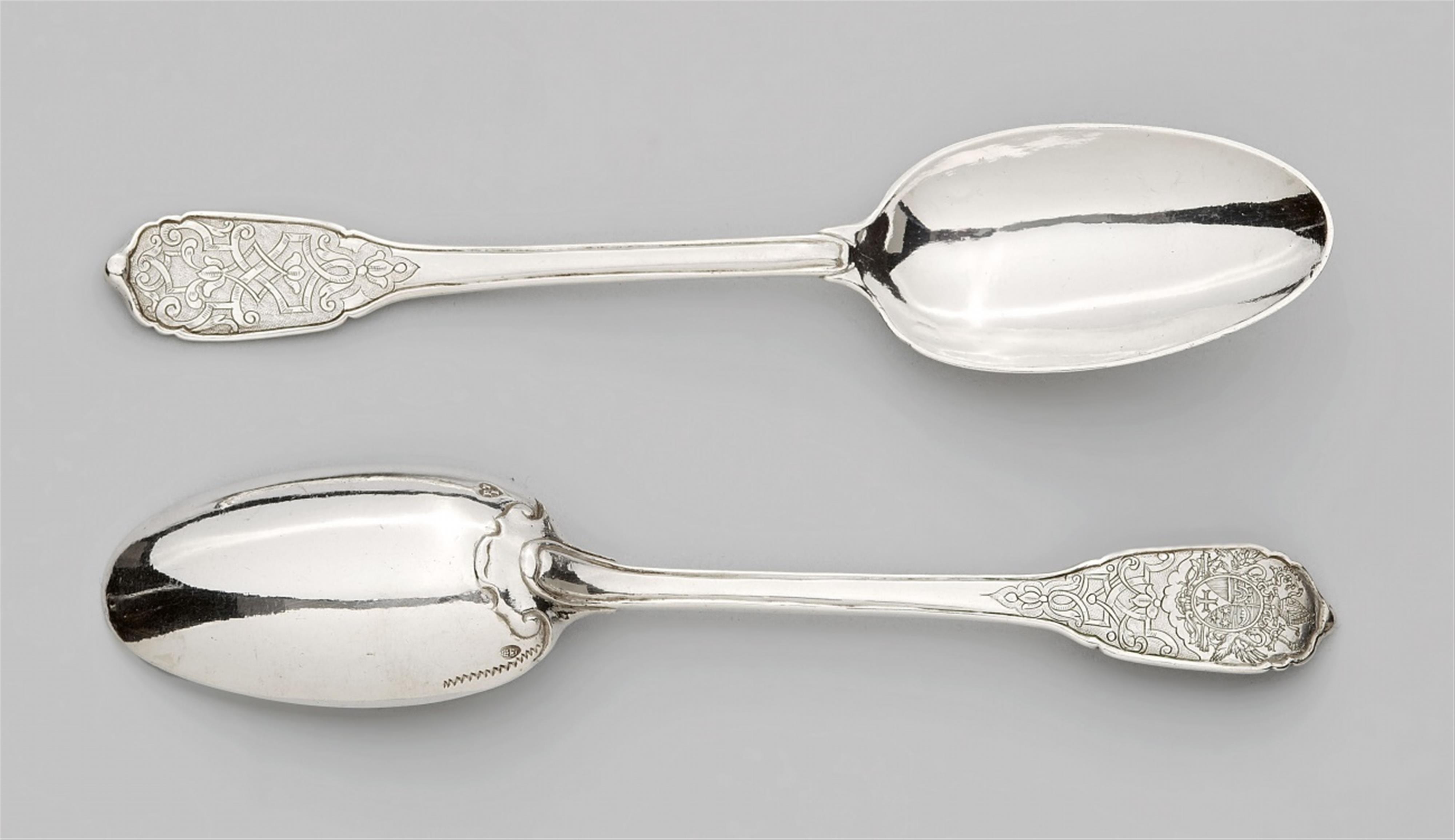 A pair of Augsburg silver spoons made for Reichabt Konstantin Müller von Salem - image-1