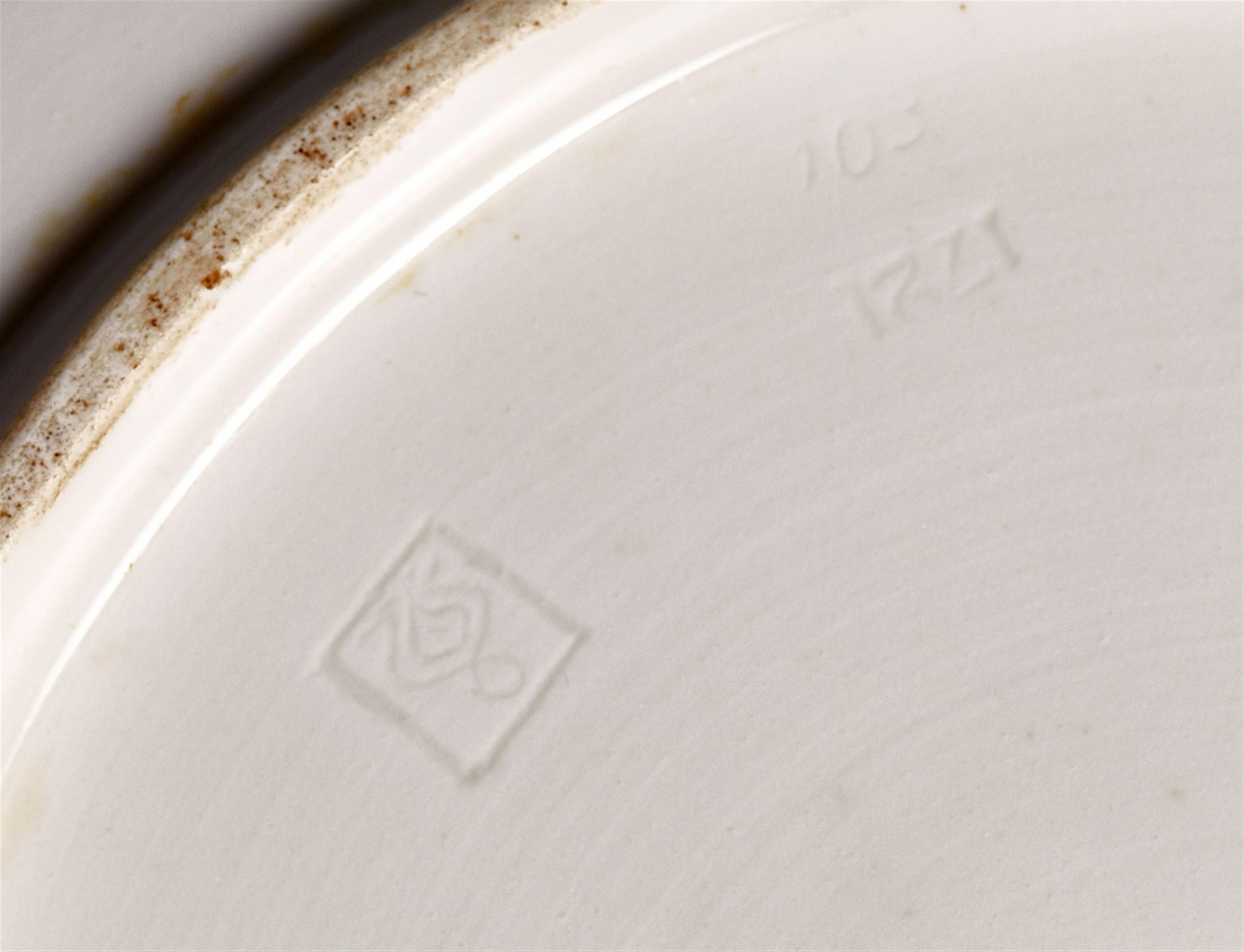 A Meissen porcelain salad bowl by Henry van de Velde - image-2