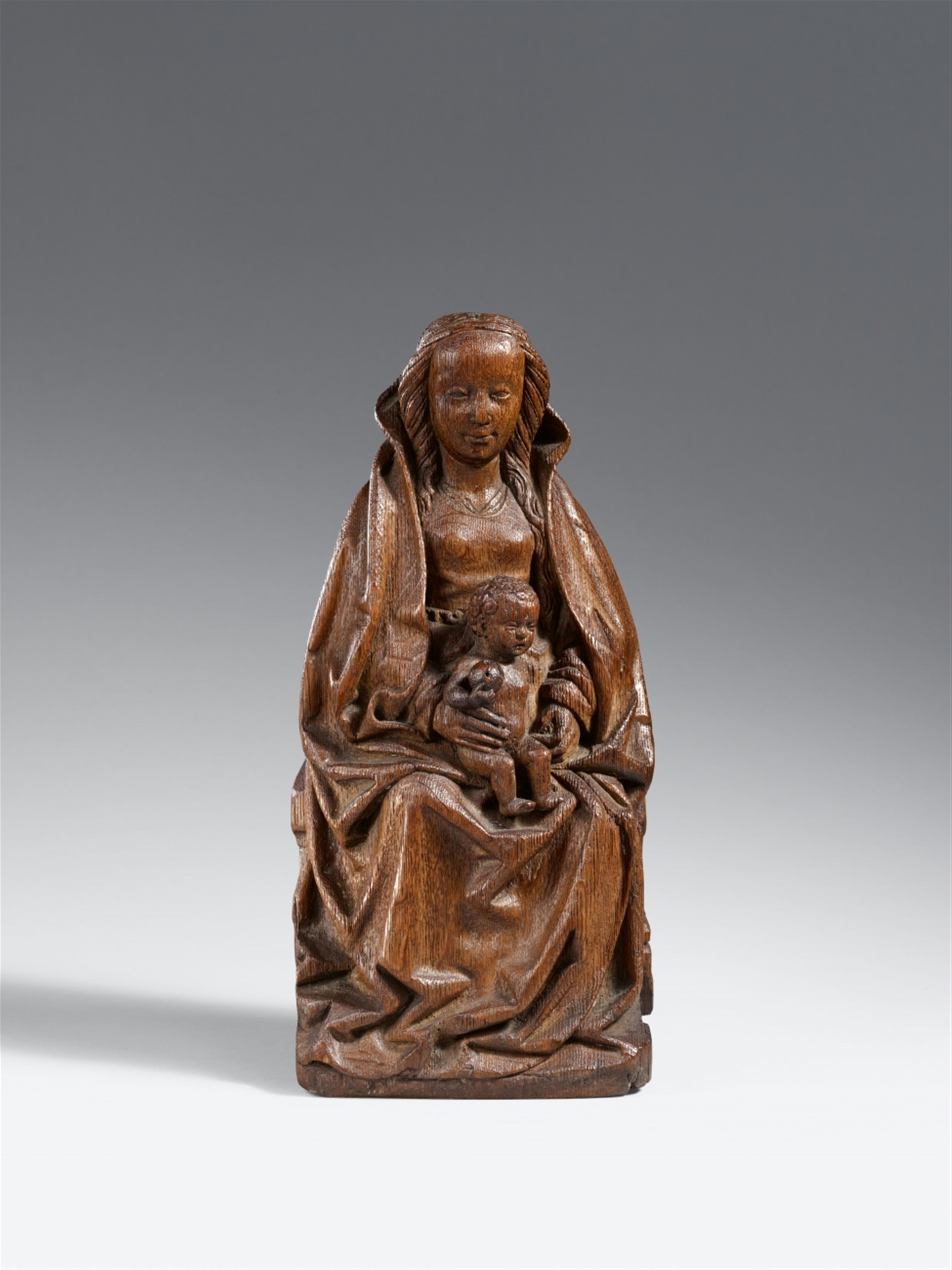 Brussels, circa 1480/1490 - A carved wooden figure of the Virgin Enthroned, Brussels, circa 1480/1490 - image-1