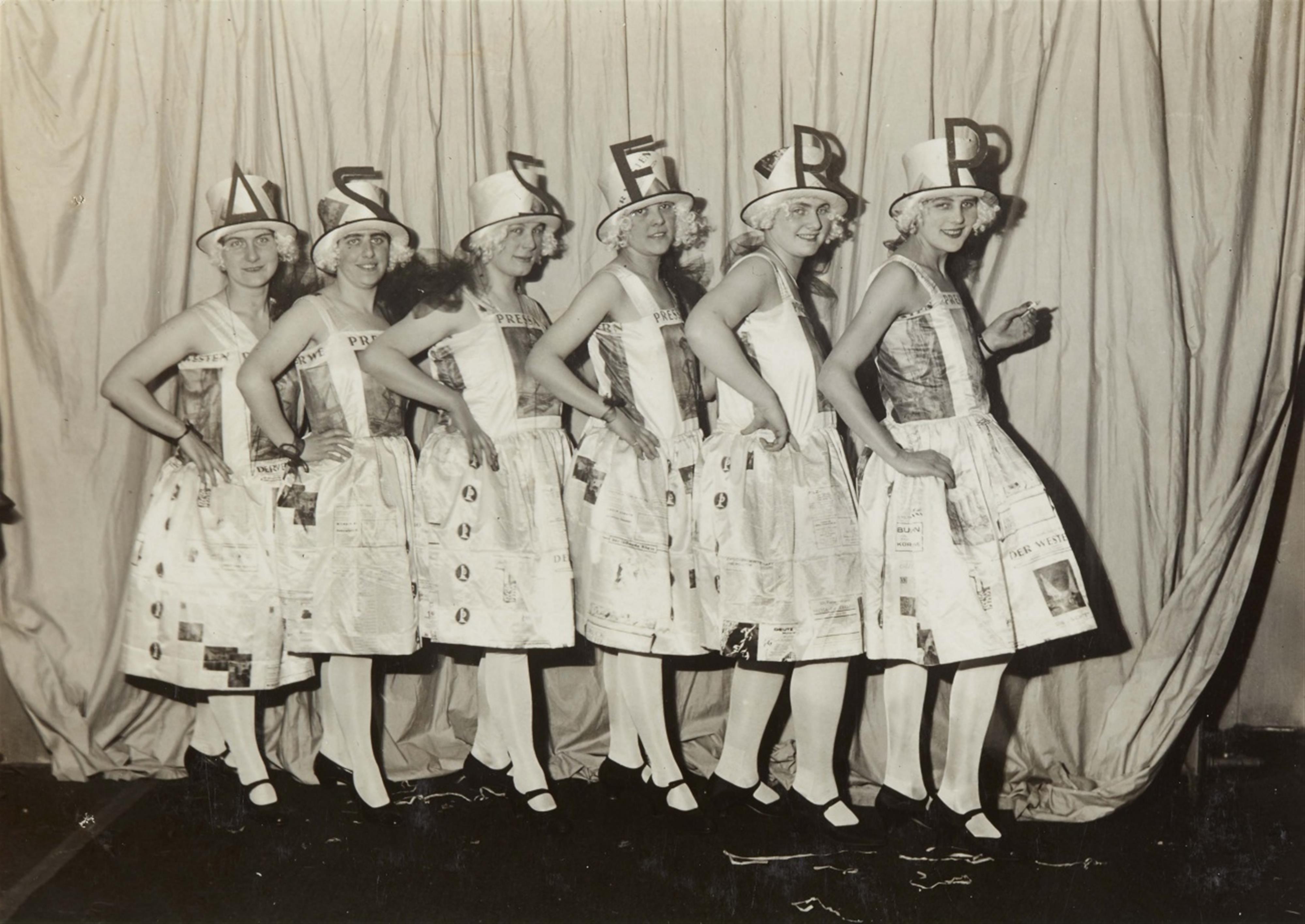 Clemens Hartzenbusch - Untitled (Dancers in 'Pressa' costumes) - image-1