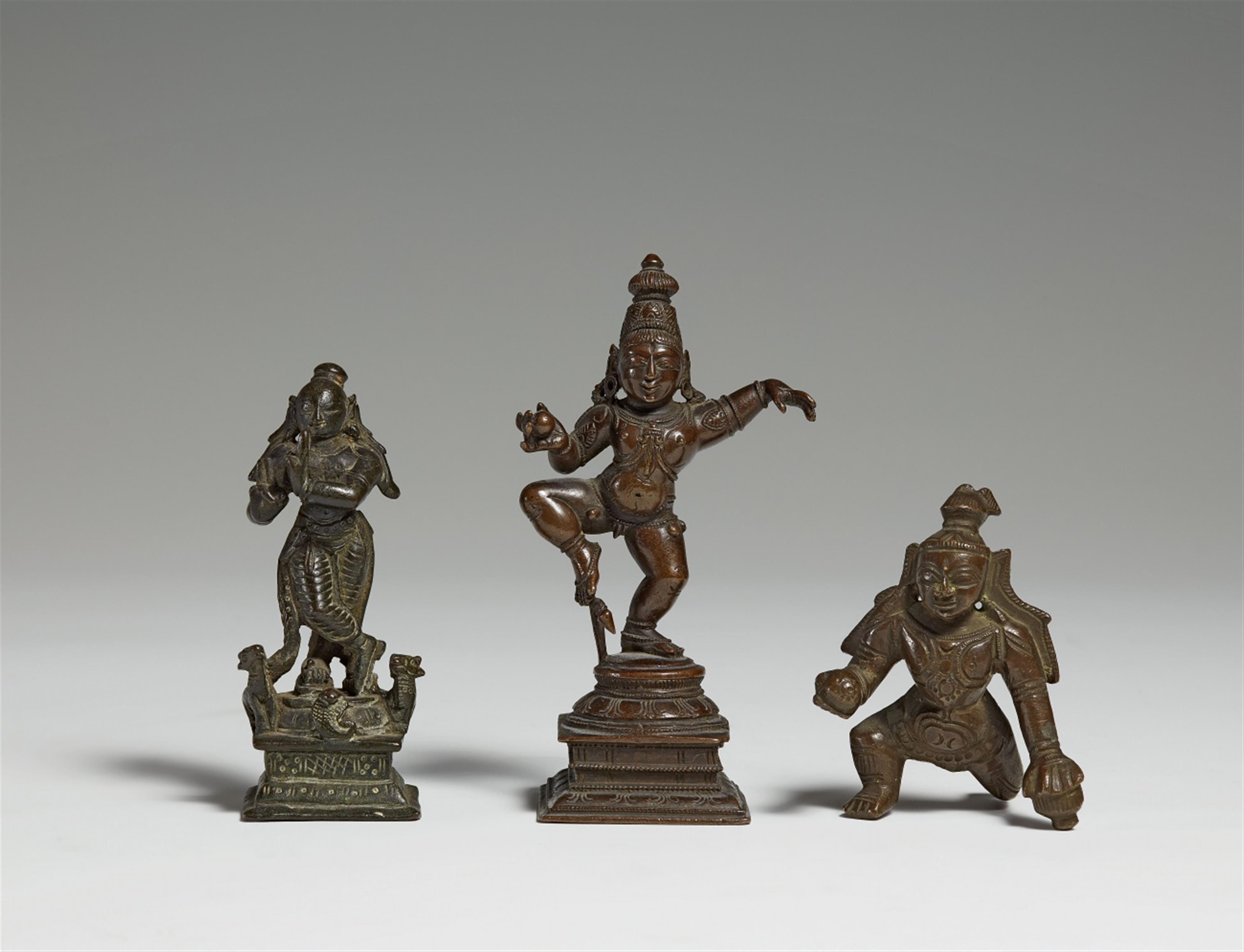 Three South Indian copper alloy figures of Krishna. 17th/19th century - image-1