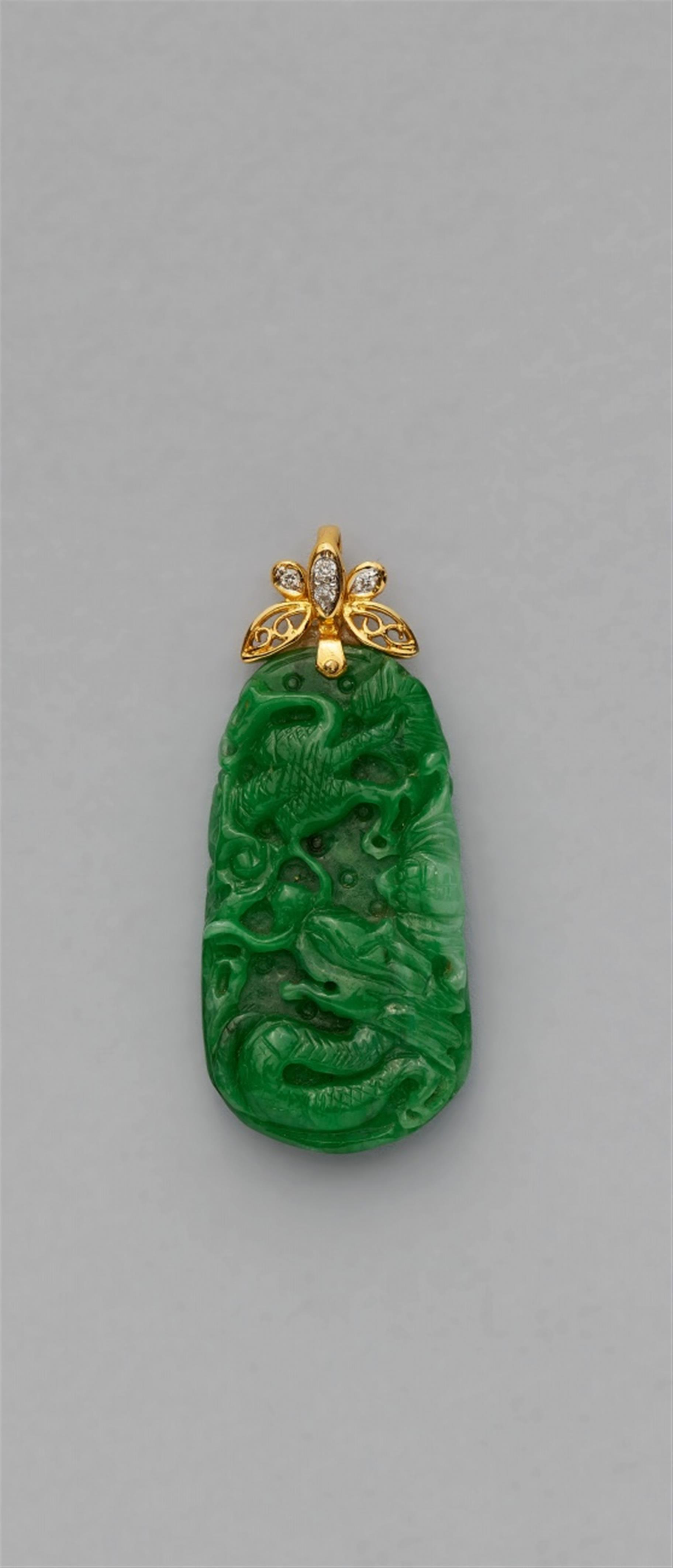 A mounted apple-green jadeite oval pendant - image-1
