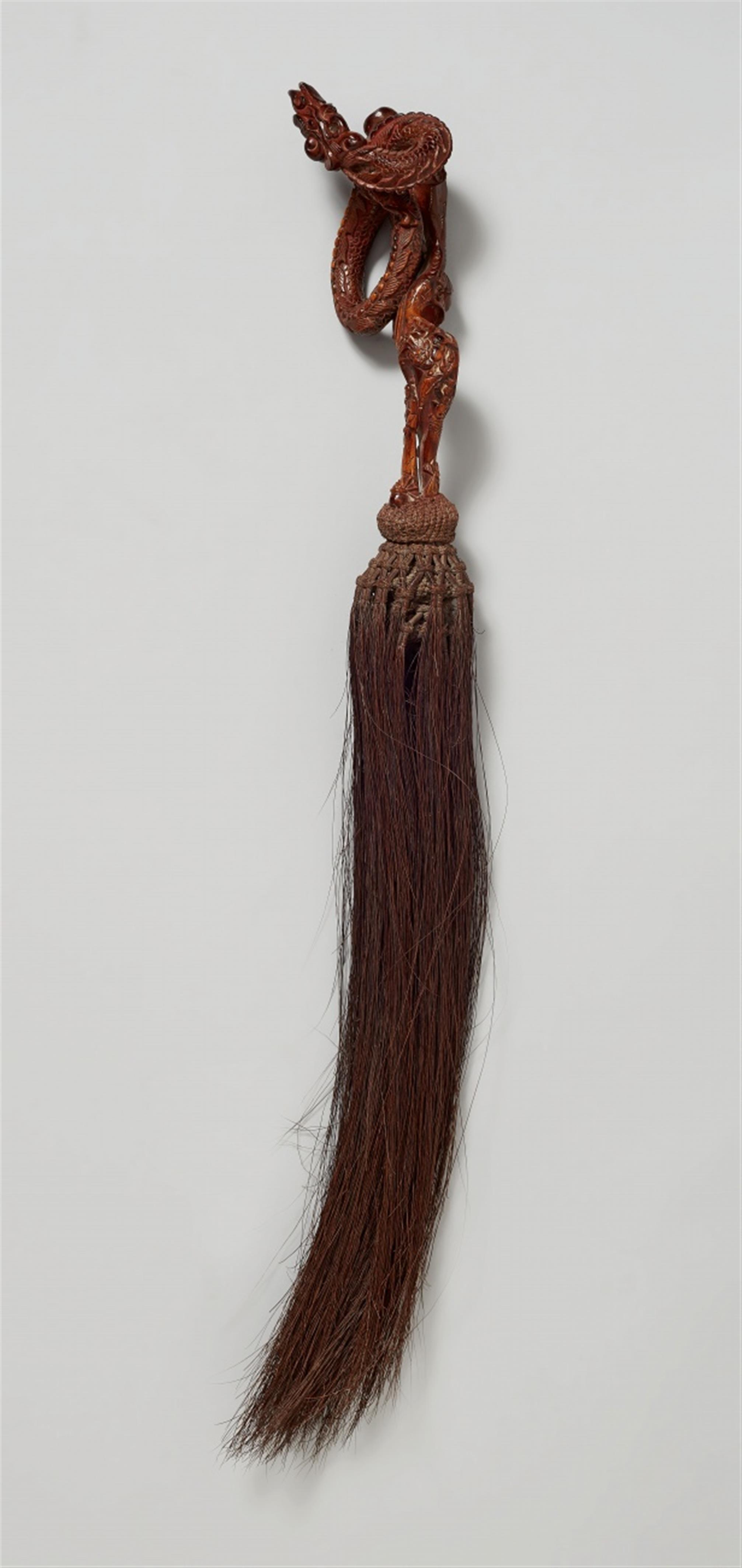 A rootwood and animal hair fly whisk. Late 19th century - image-1