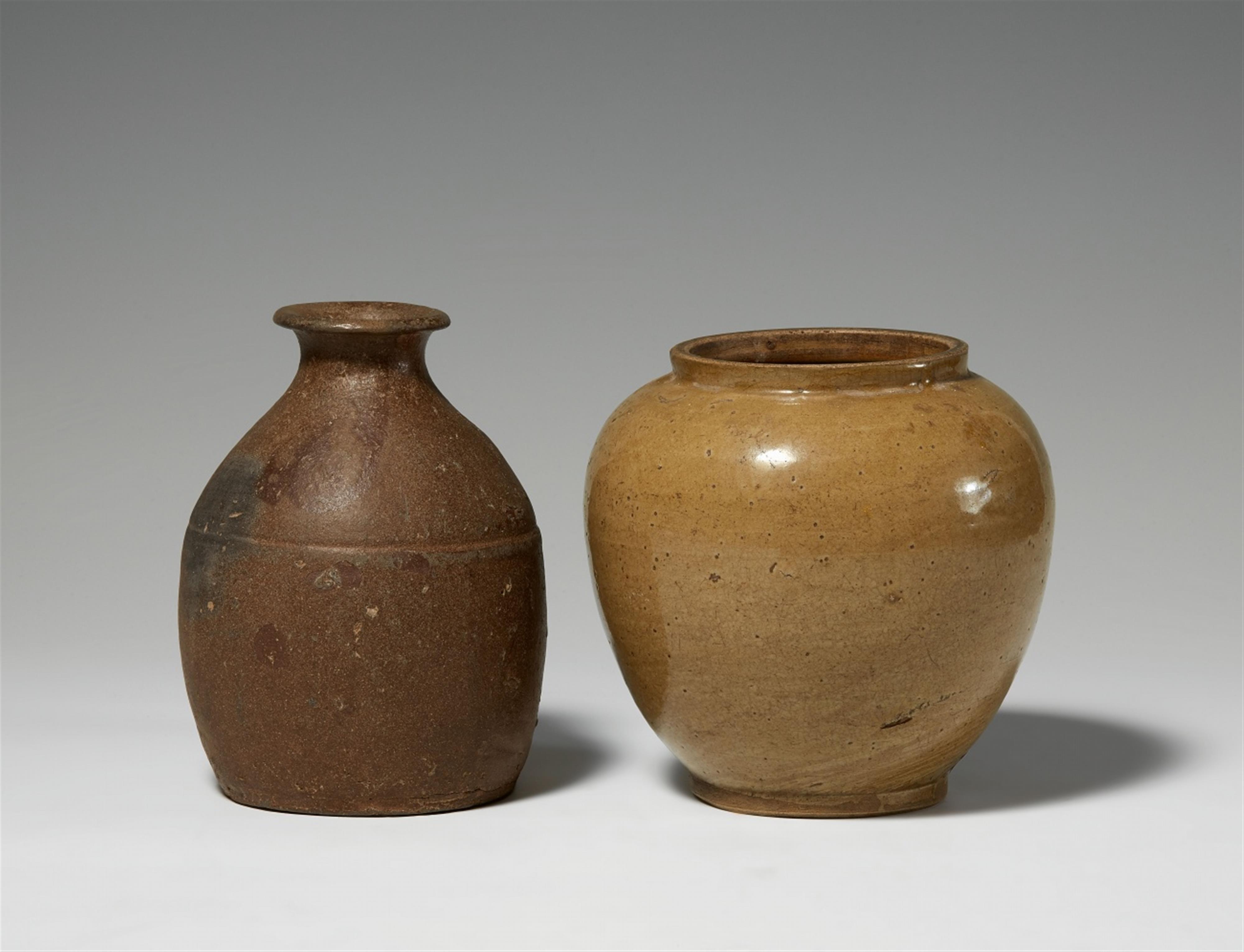 Two ceramic pots. Korea. Joseon dynasty - image-1