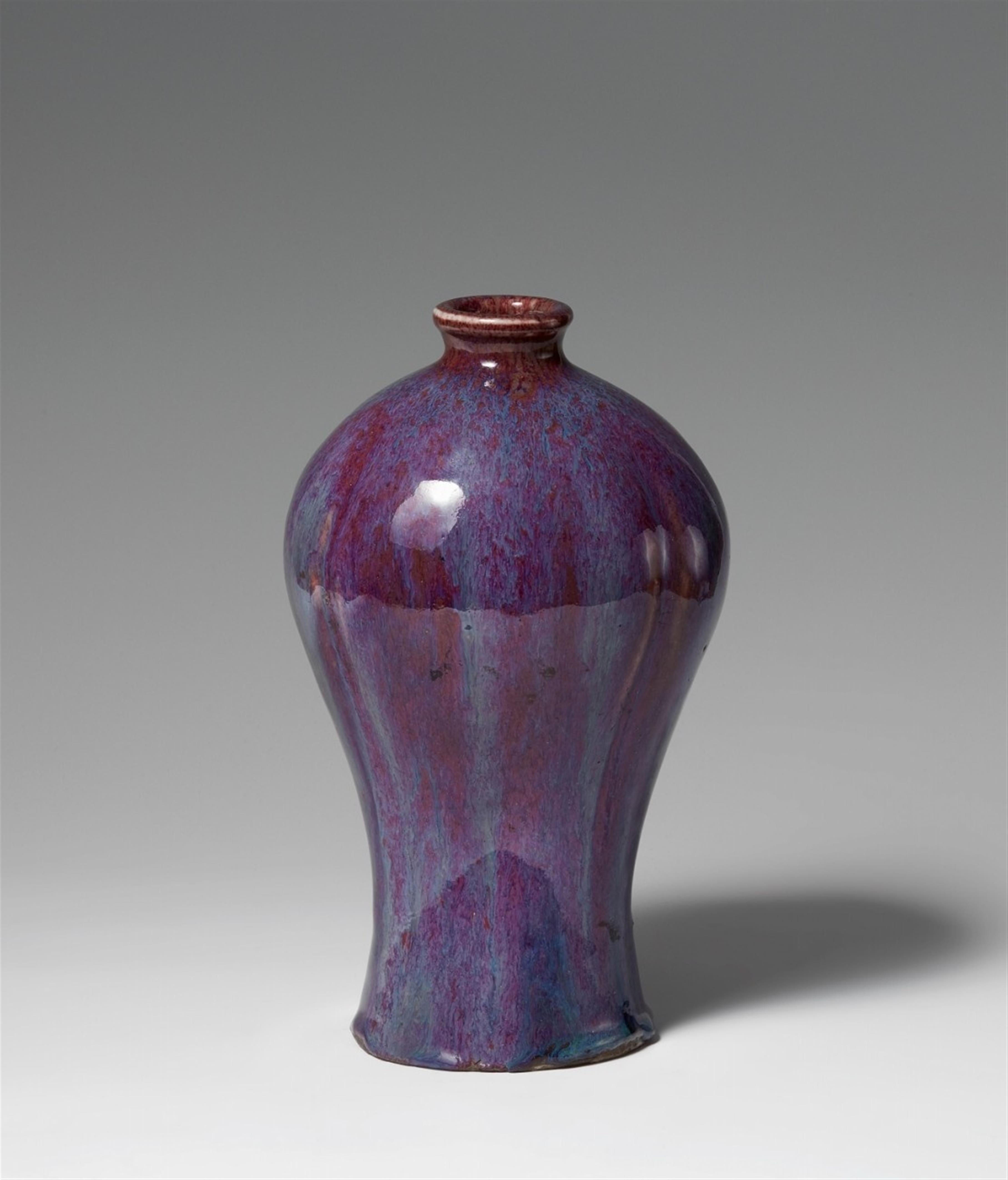 A flambé-glazed baluster-shaped vase. 19th/20th century - image-1