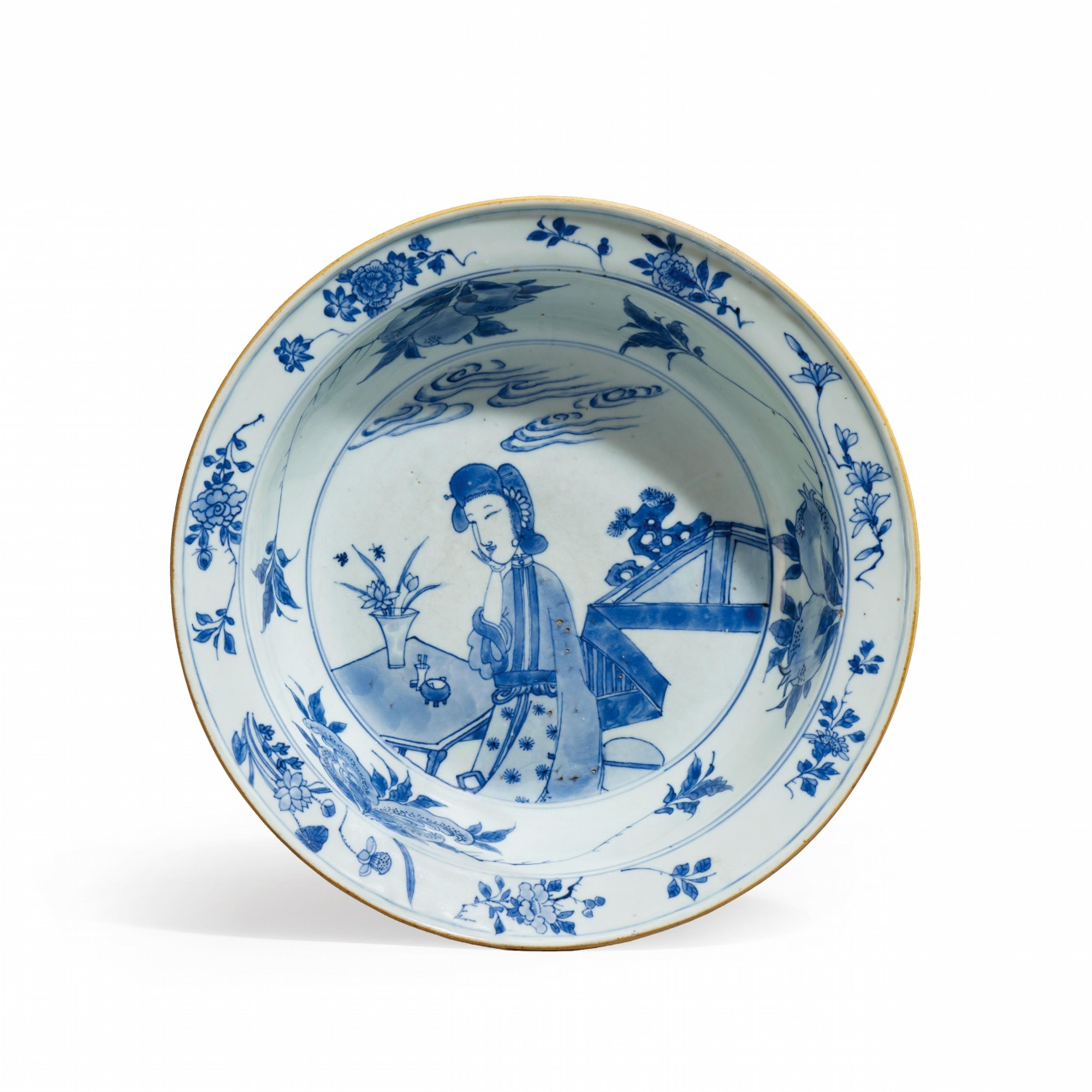 A rare blue and white basin. Shunzhi period (1643-1661) - image-1
