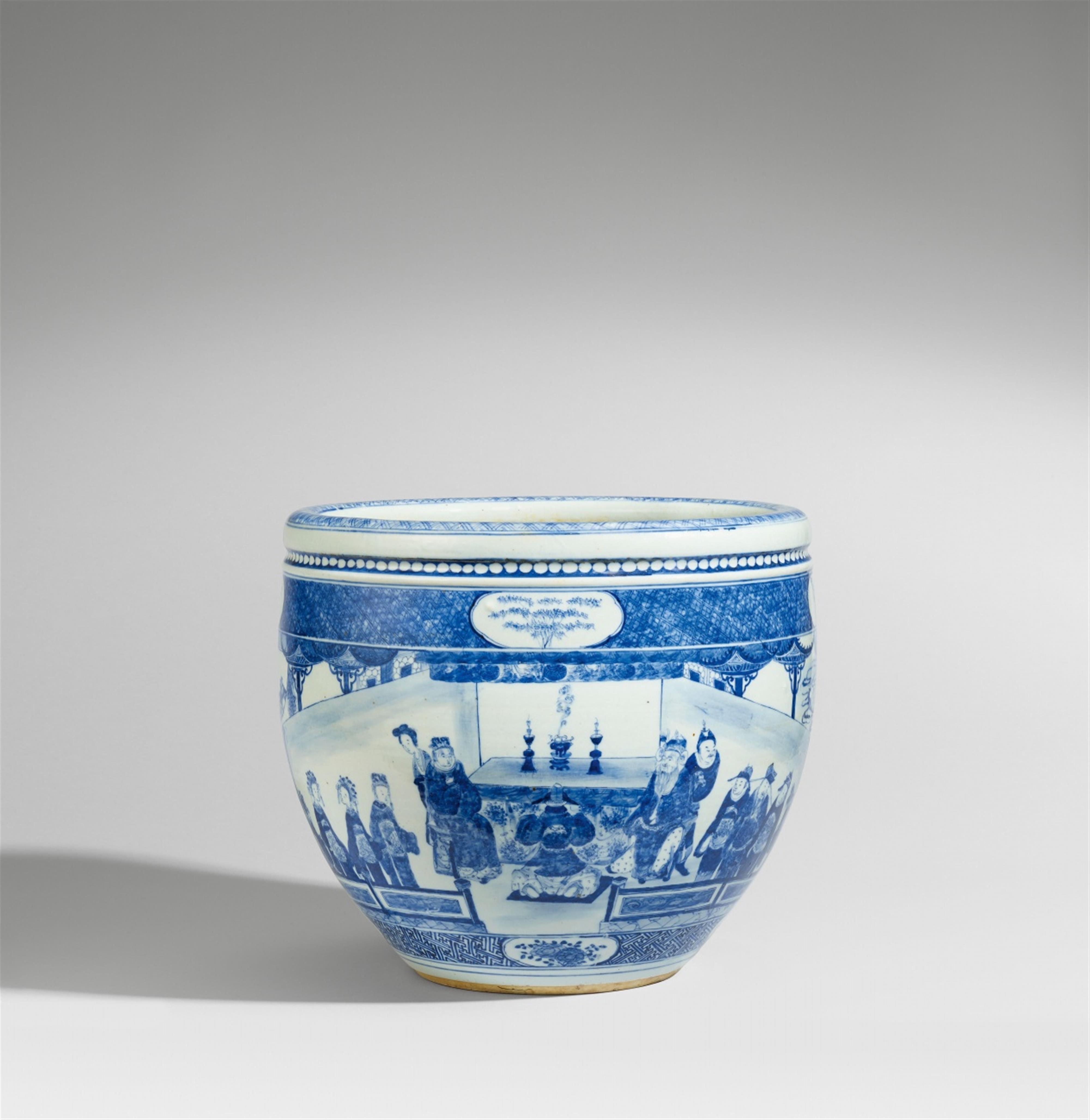 A blue and white fishbowl. 19th century - image-1