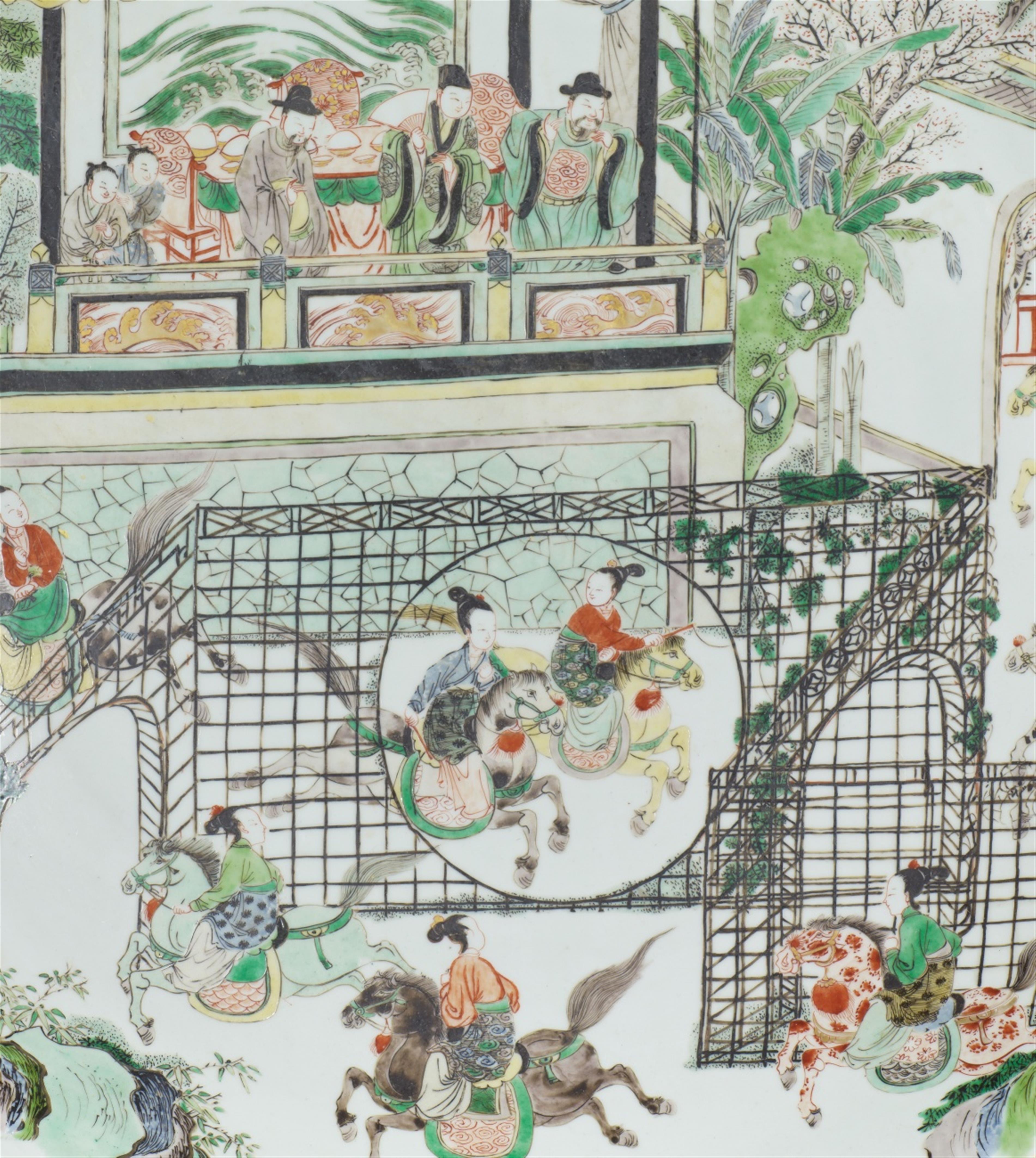 A large famille verte dish with a scene from the story of Mu Guiying. Kangxi period (1662-1722) - image-2