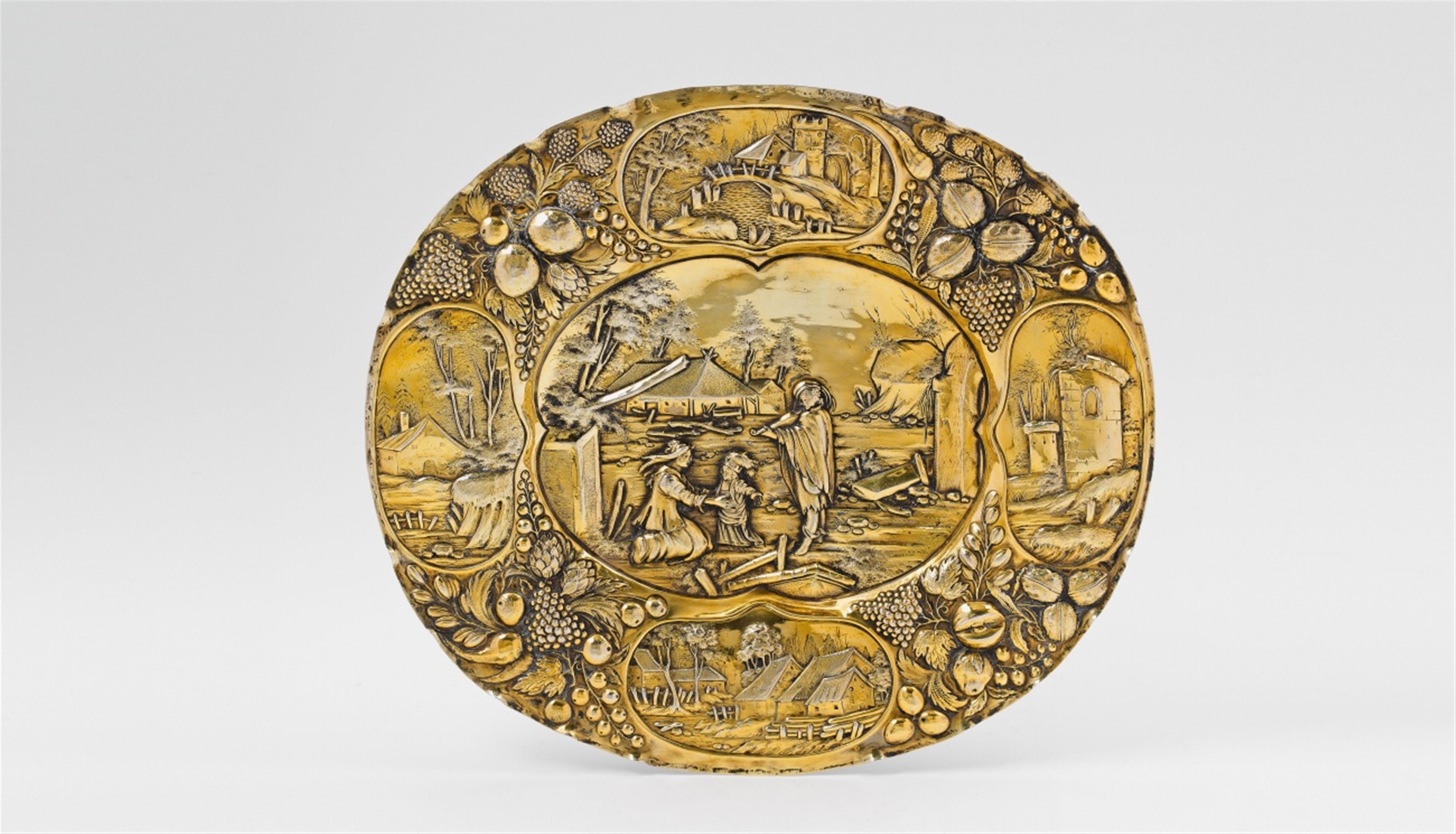 An Augsburg silver gilt sideboard dish - image-3