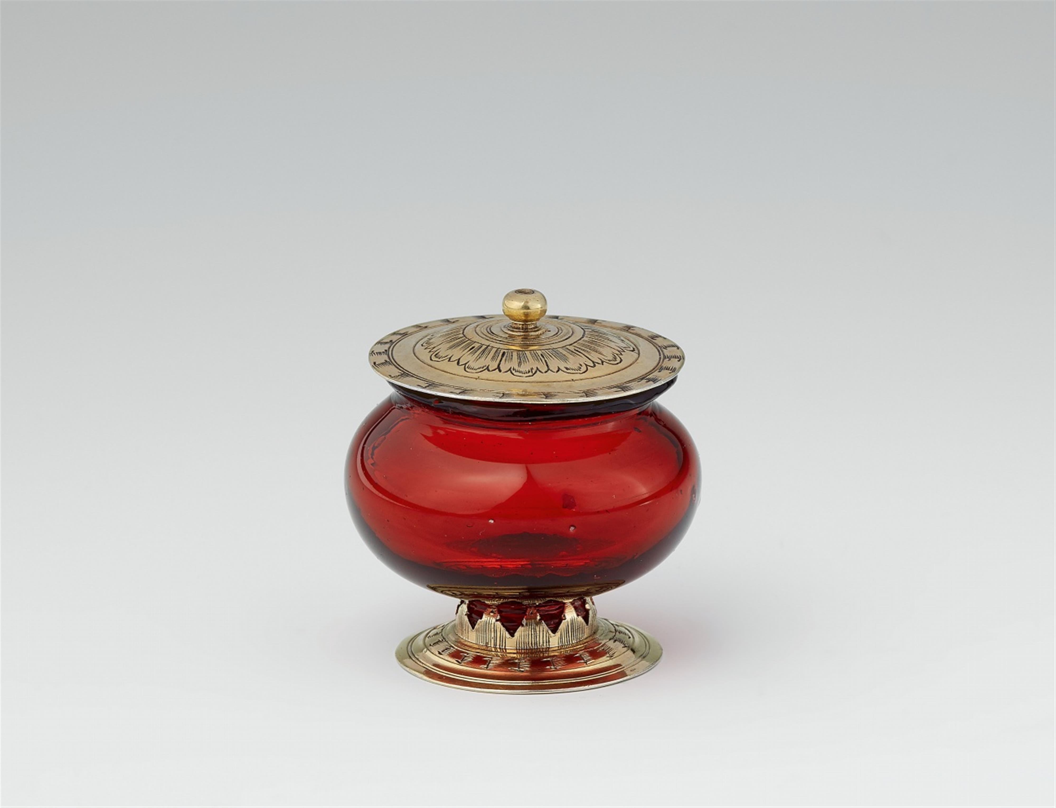 A small silver gilt-mounted ruby glass box and cover - image-1