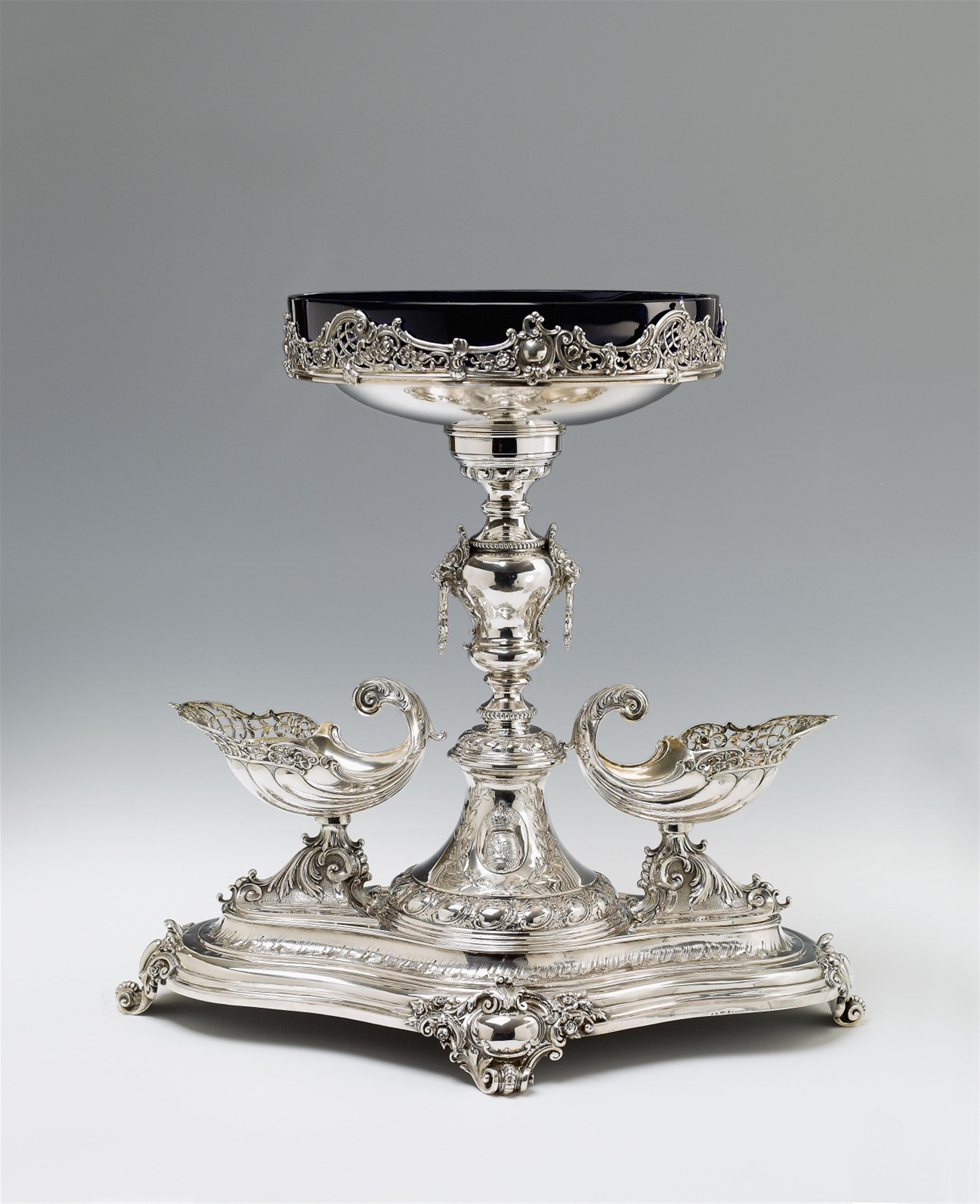 A large Berlin silver table centrepiece made for King Albert I of Saxony - image-4