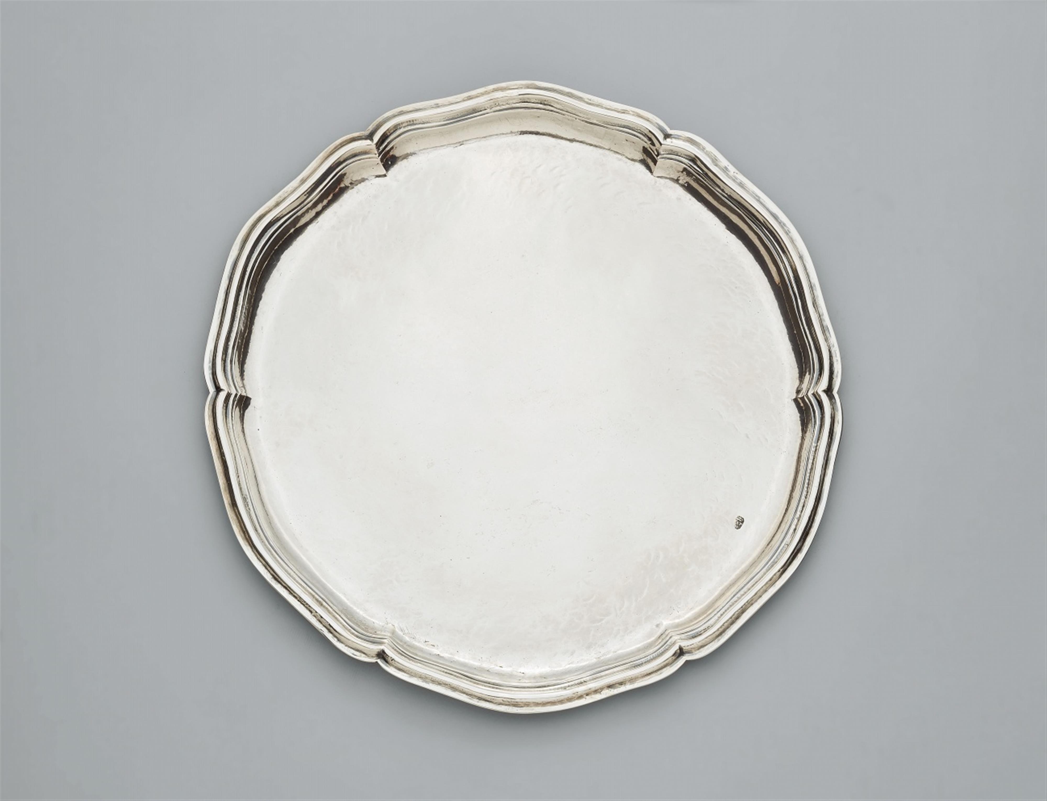 A Neapolitain silver platter - image-1