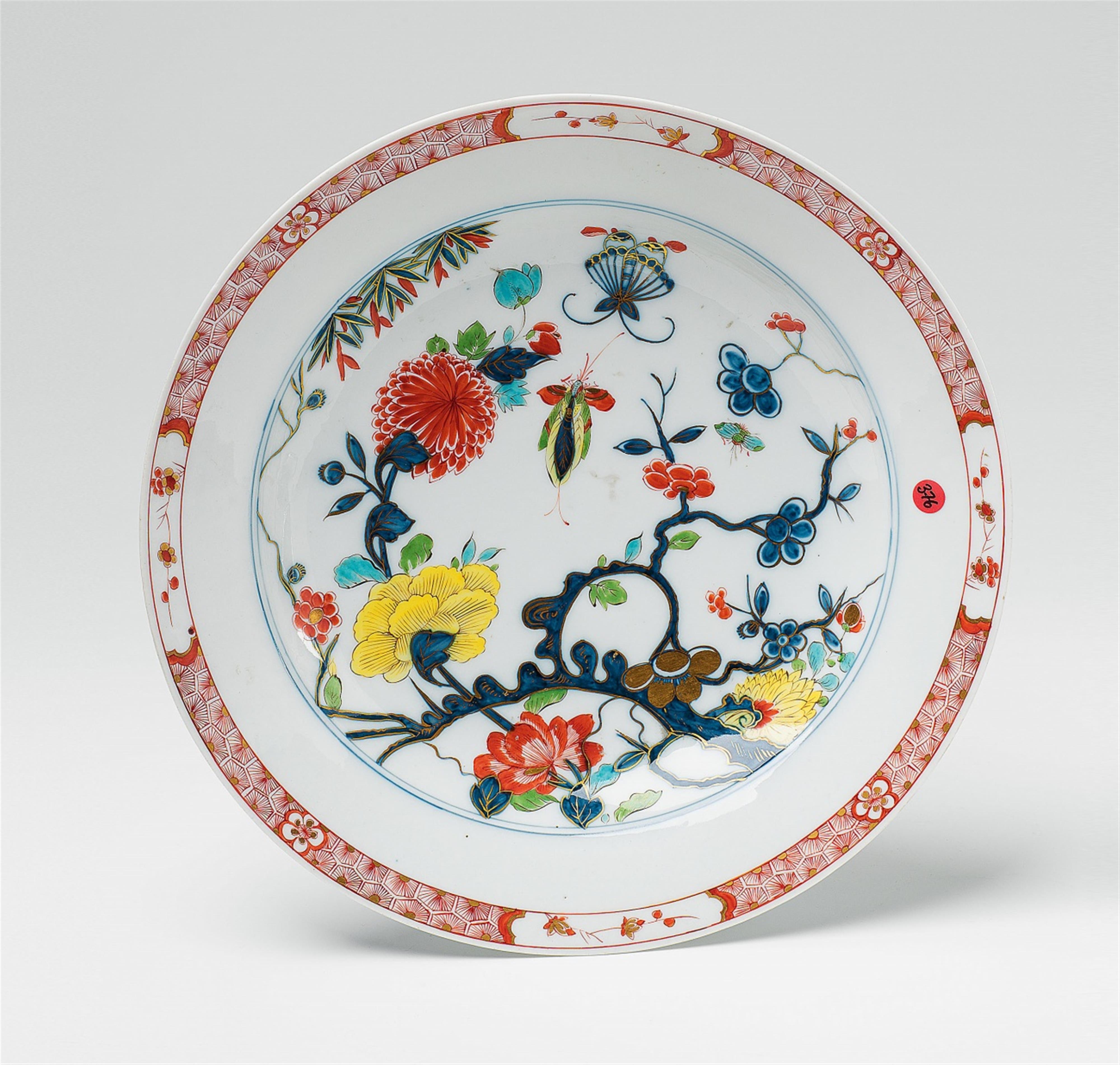 A Meissen porcelain bowl with branch pattern decor - image-1