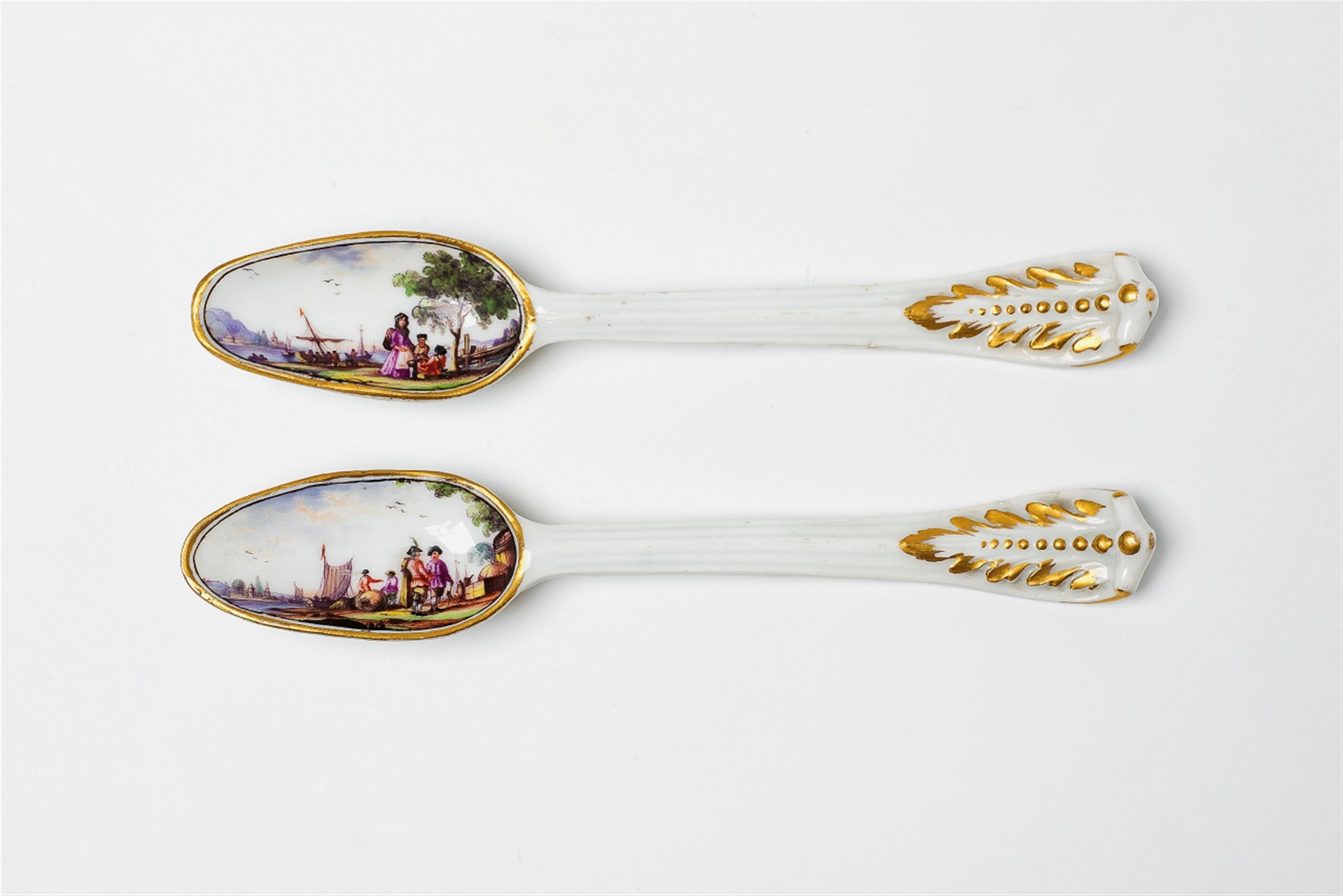 A rare pair of Meissen porcelain spoons with merchant navy scenes - image-1