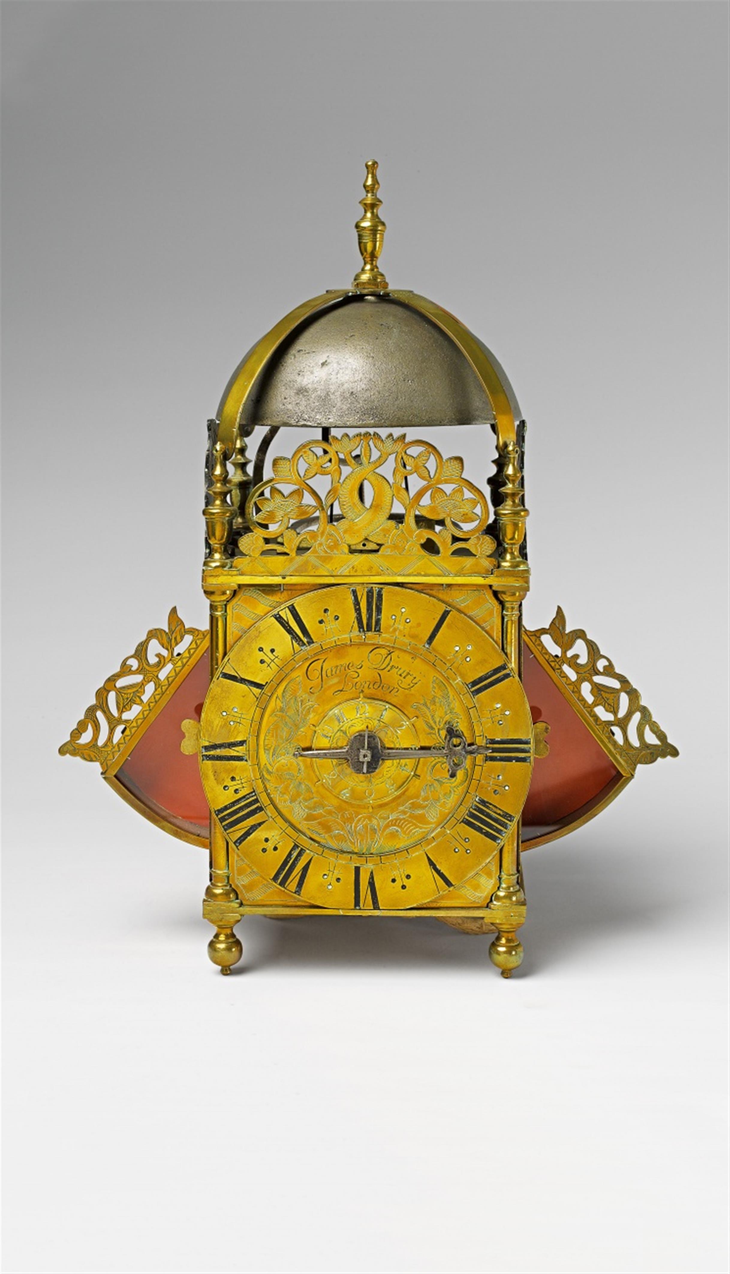 A London wing-type lantern clock - image-2