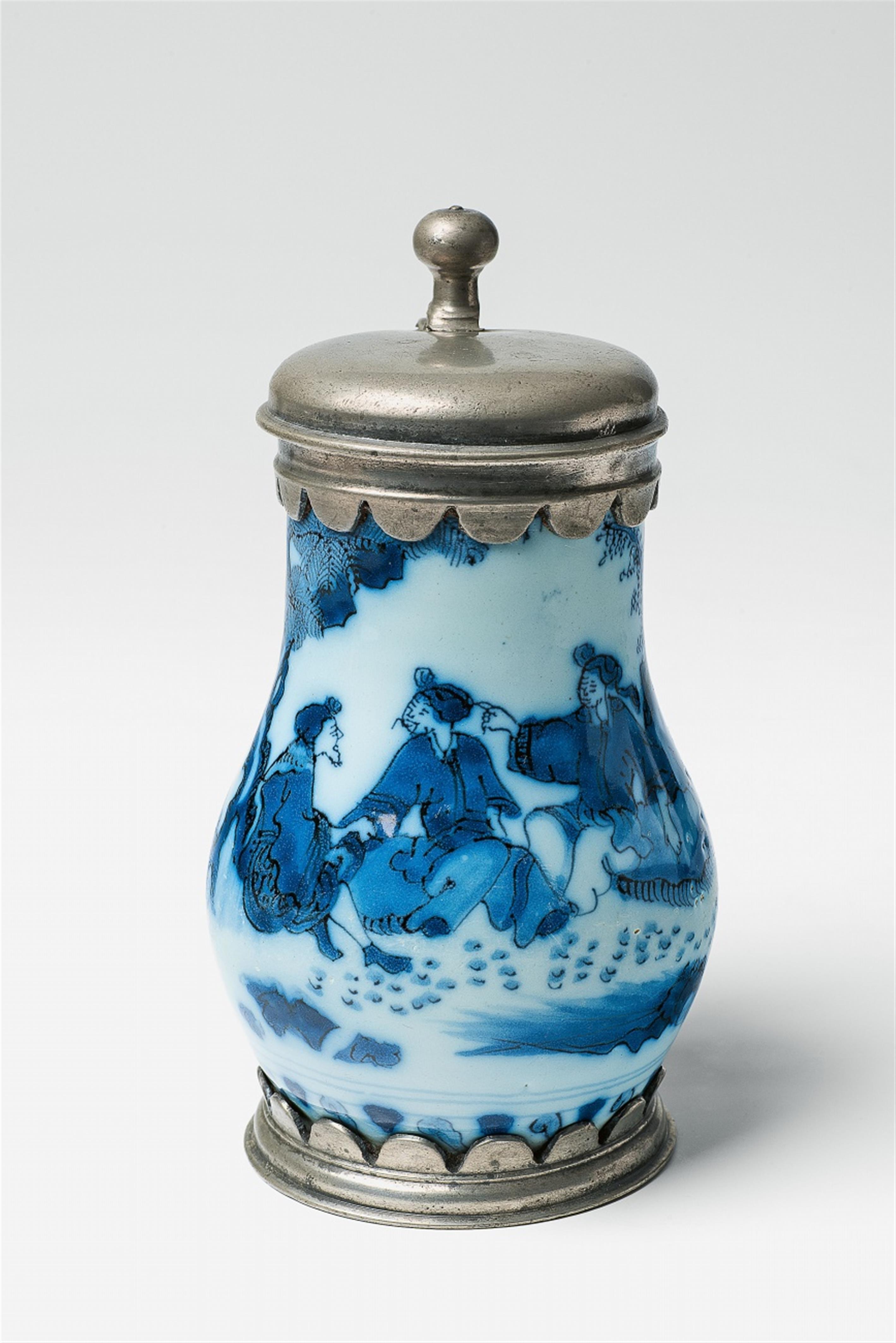 A Delft pewter-mounted faience jug with Chinoiserie decor - image-1